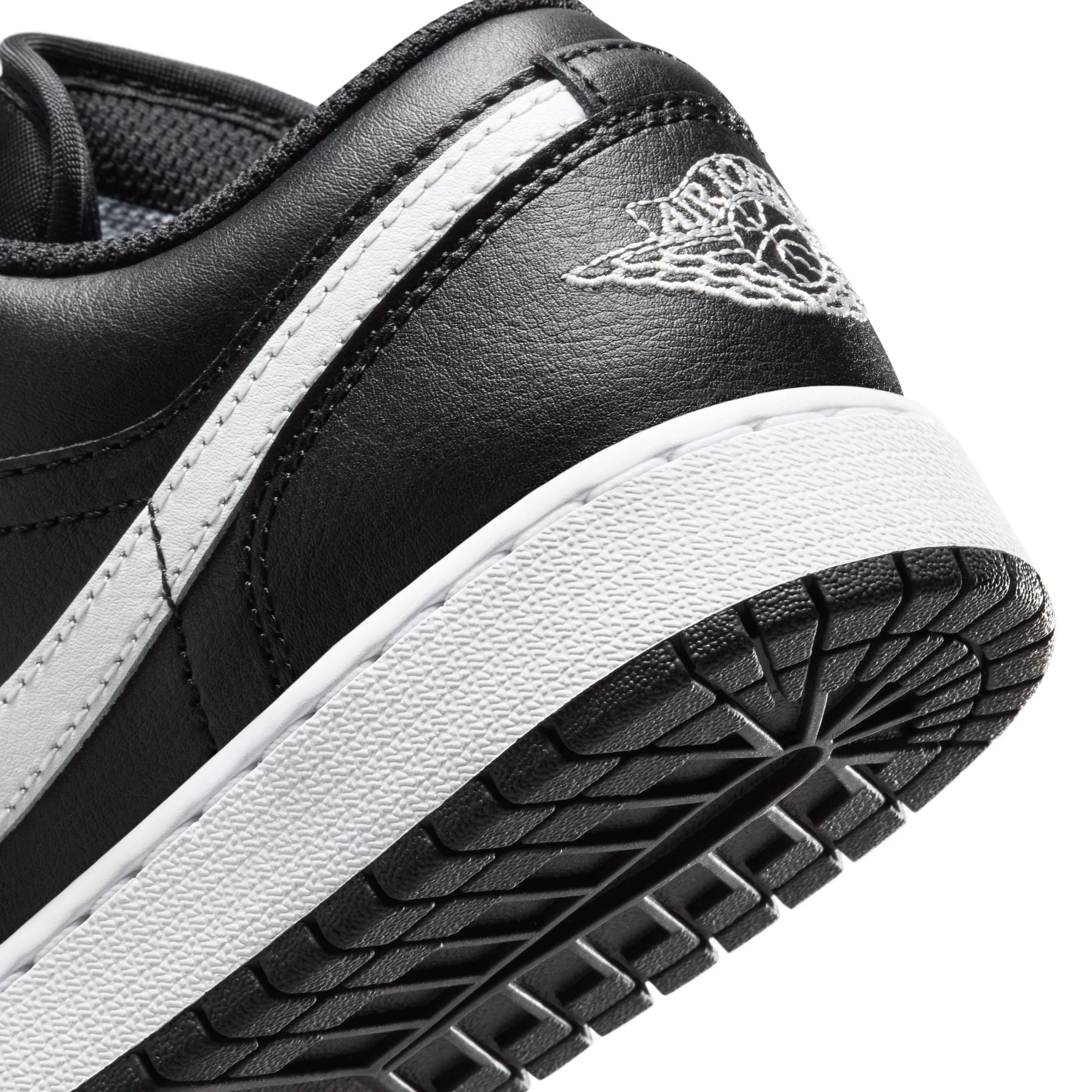 Air Jordan 1 Kids Low Shoes - Image 4