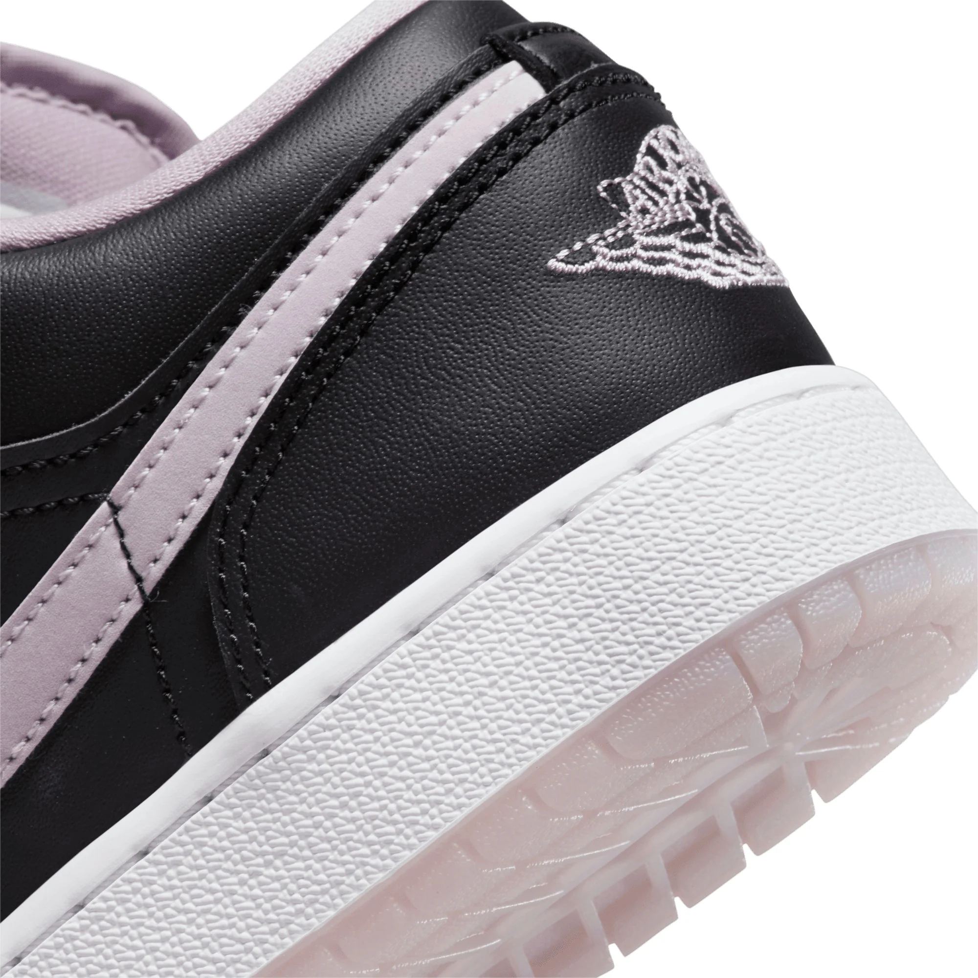 Air Jordan 1 Kids Low SE Shoes - Image 4
