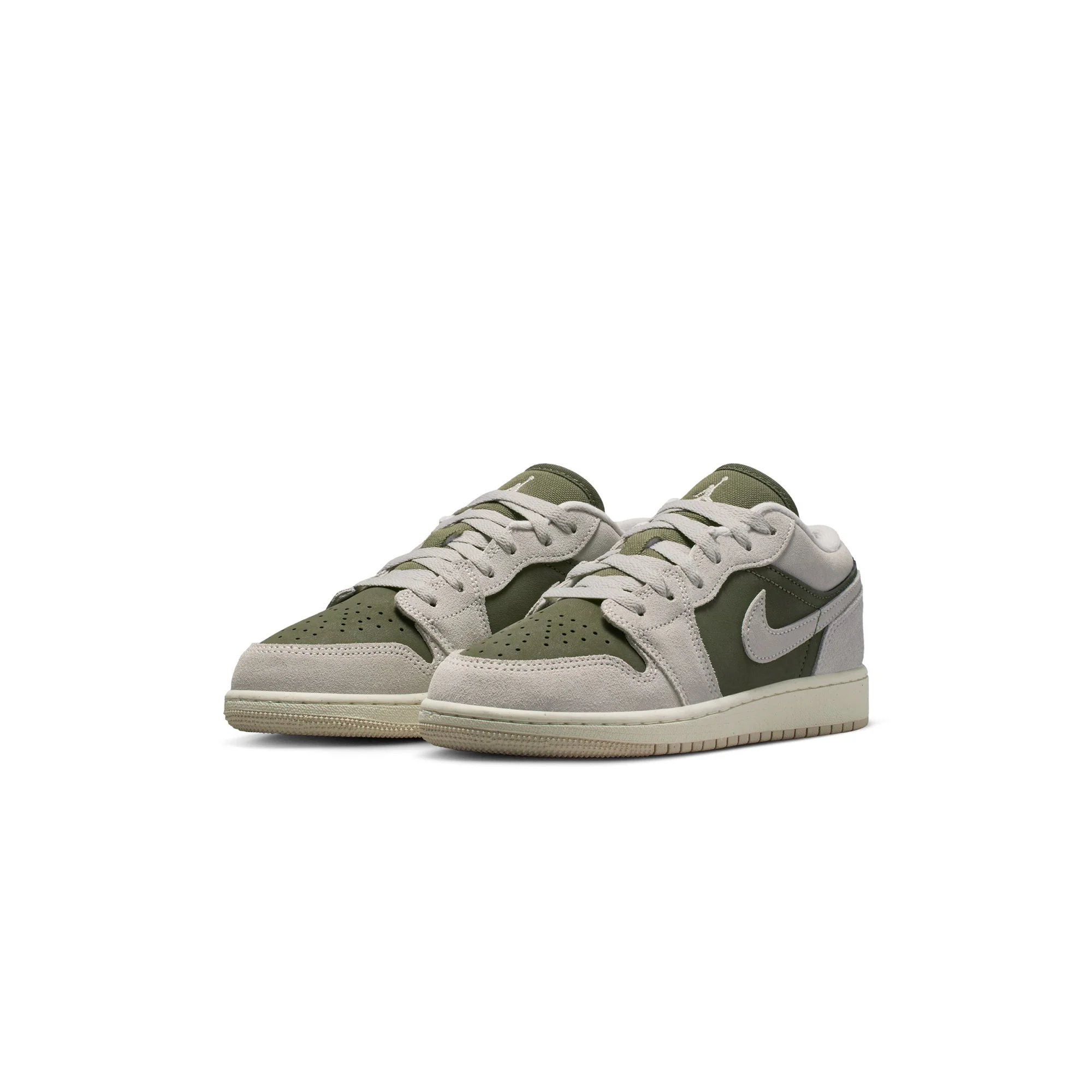 Air Jordan 1 Kids Low SE Shoes - Image 2