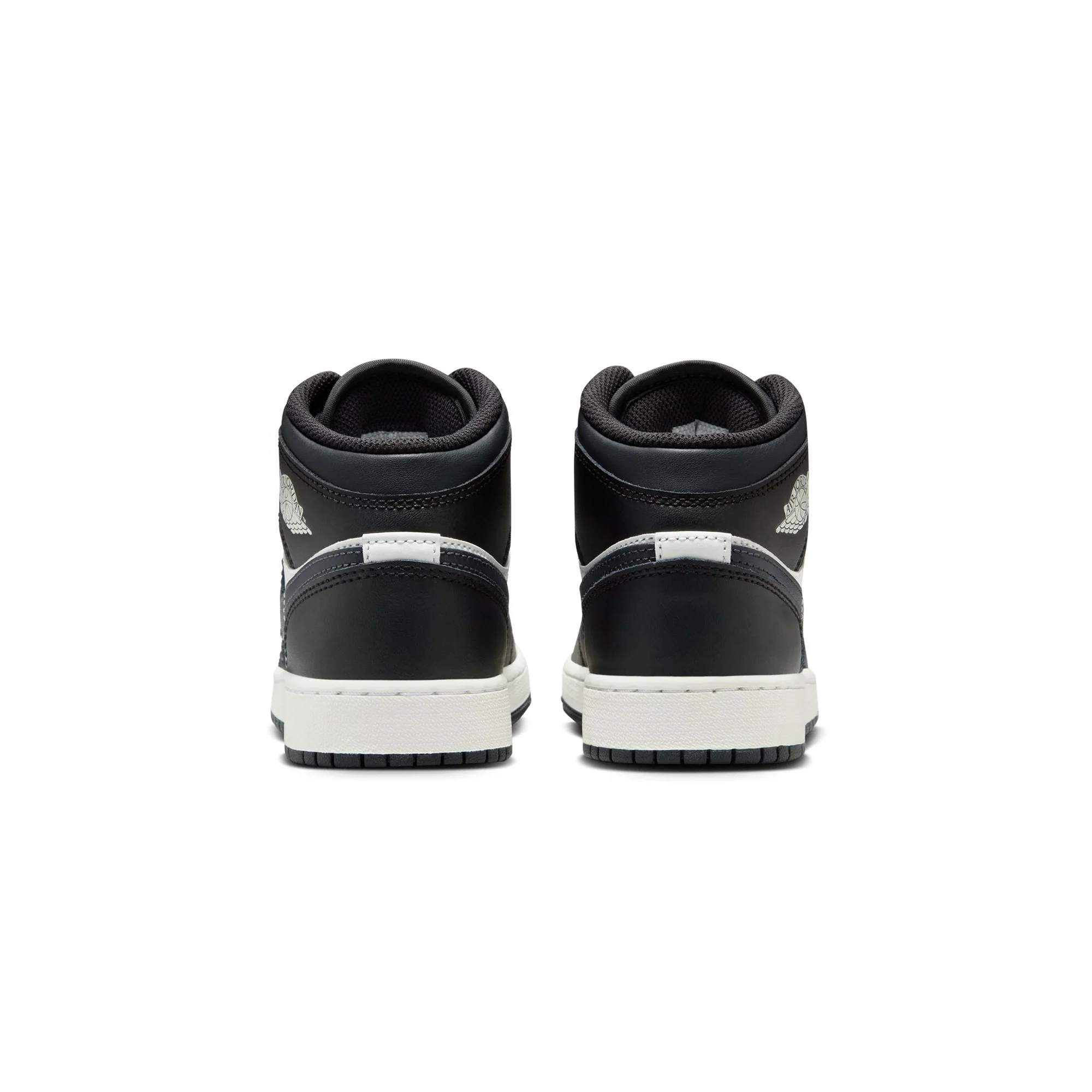 Air Jordan 1 Kids Mid Shoes - Image 3