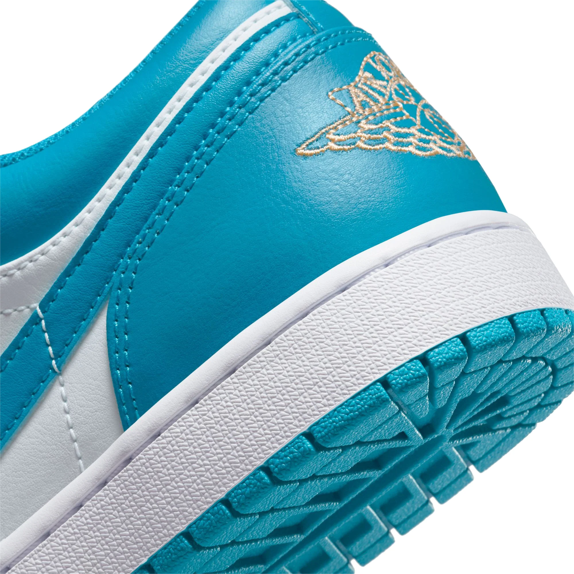 Air Jordan 1 Mens Low Shoes - Image 4
