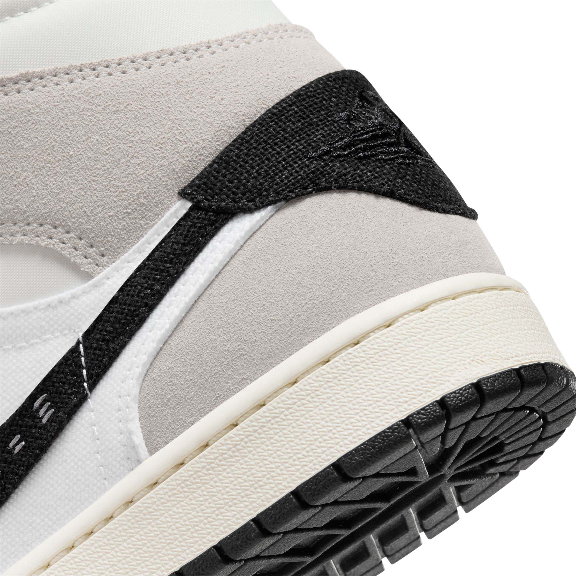 Air Jordan 1 Mens Mid SE Craft Shoes - Image 4