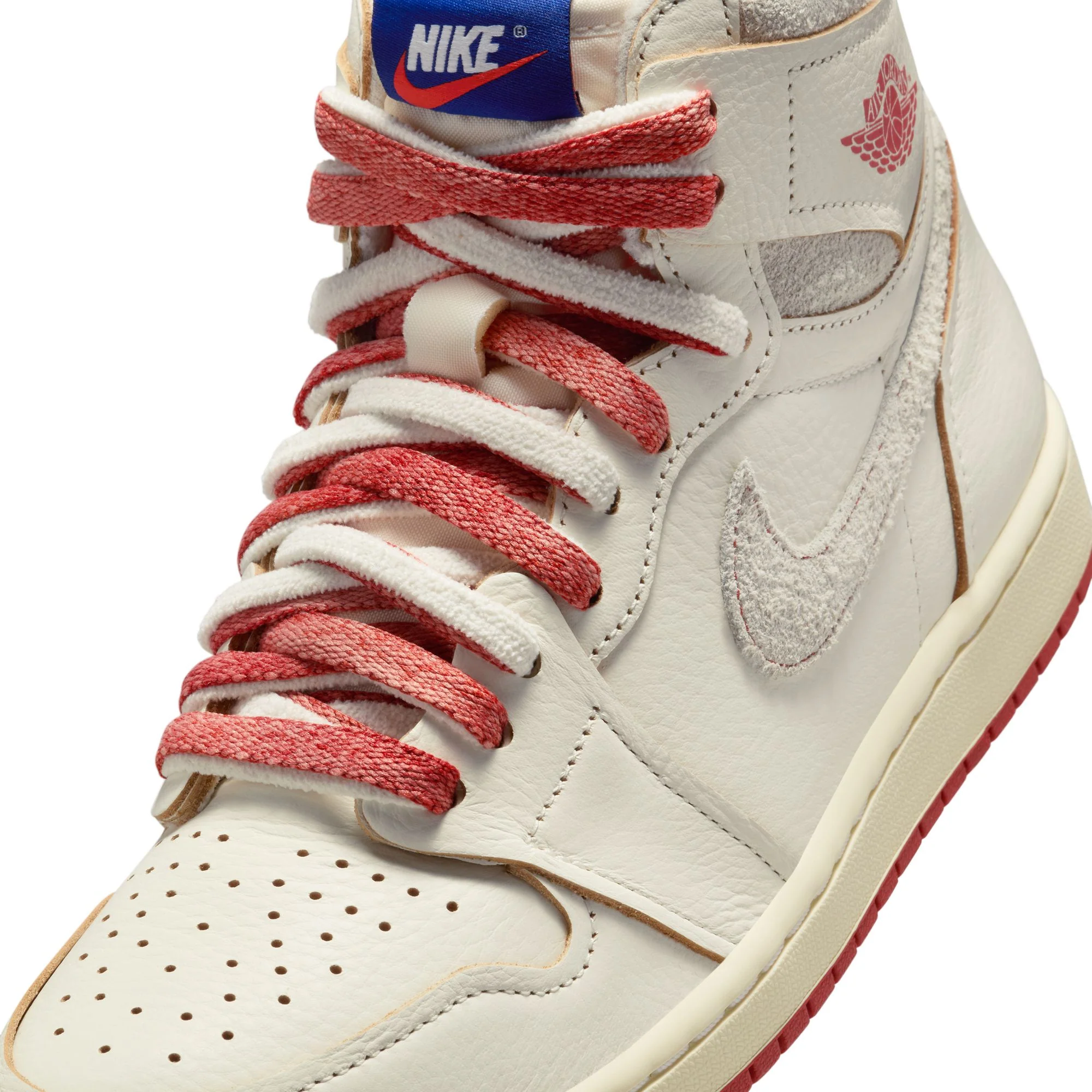 Air Jordan 1 Womens Retro High OG Shoes - Image 4