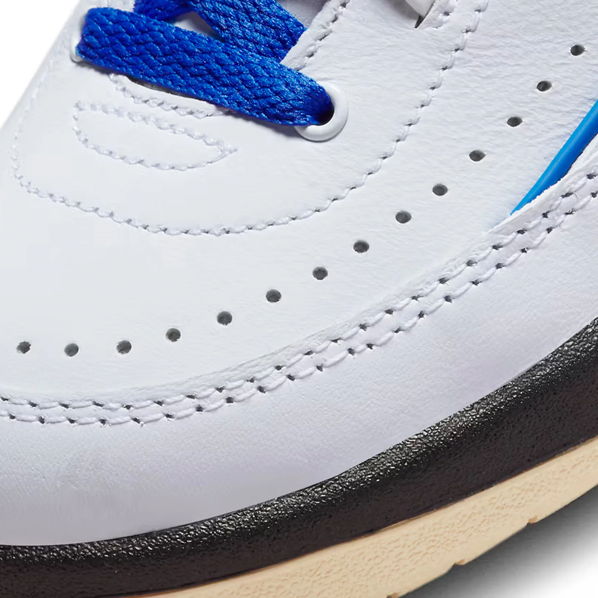 Air Jordan 2 Womens Retro Low Shoes - Image 4