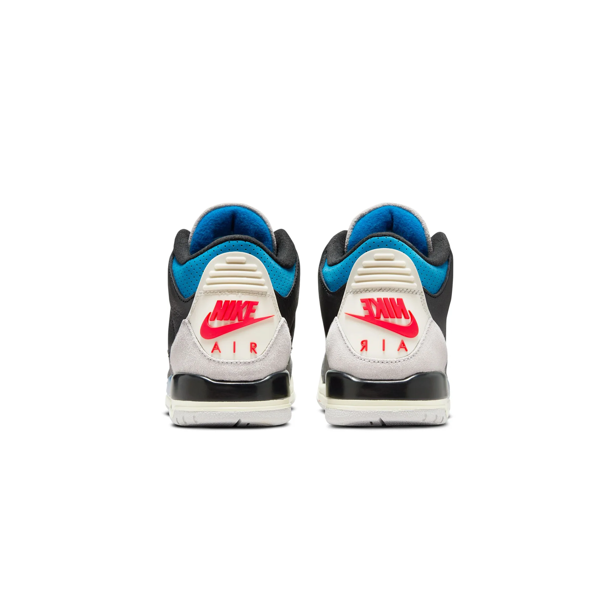 Air Jordan 3 Kids Retro OG Shoes - Image 3