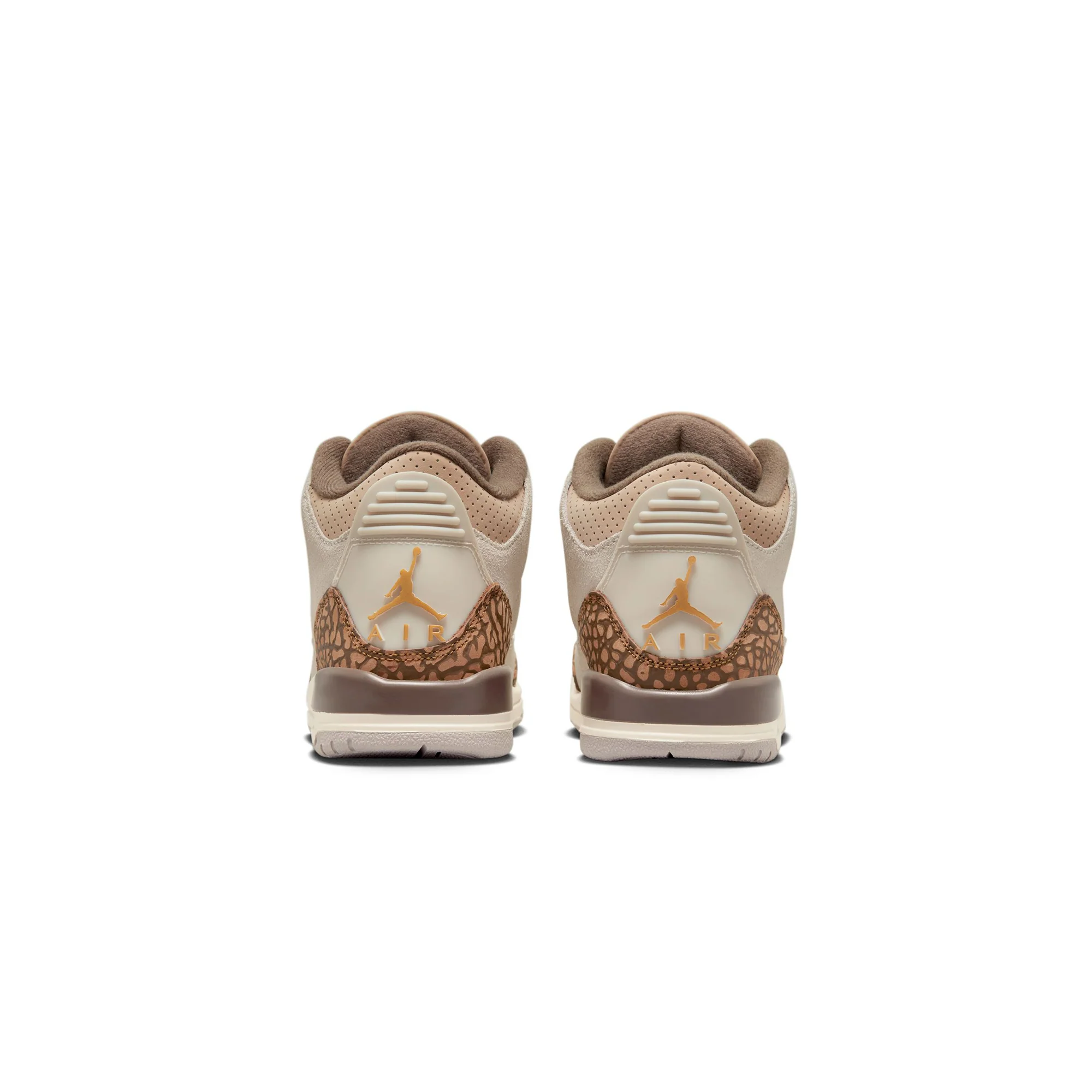 Air Jordan 3 Kids Retro Shoes - Image 3
