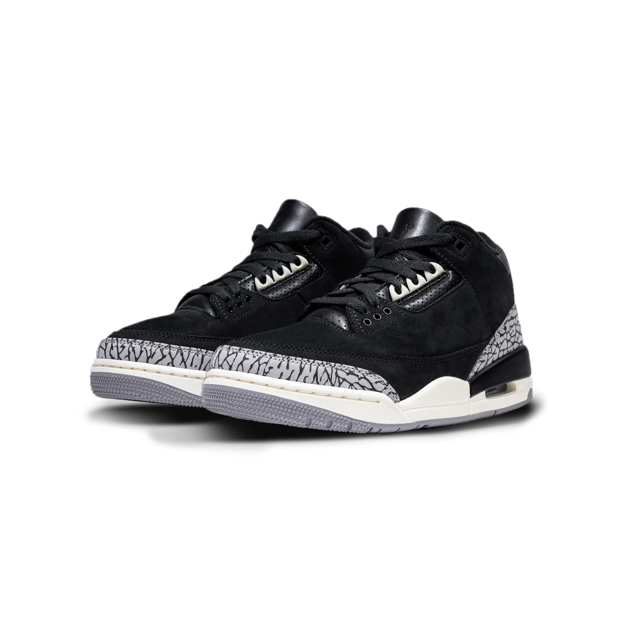 Air Jordan 3 Womens Retro Shoes - Image 2