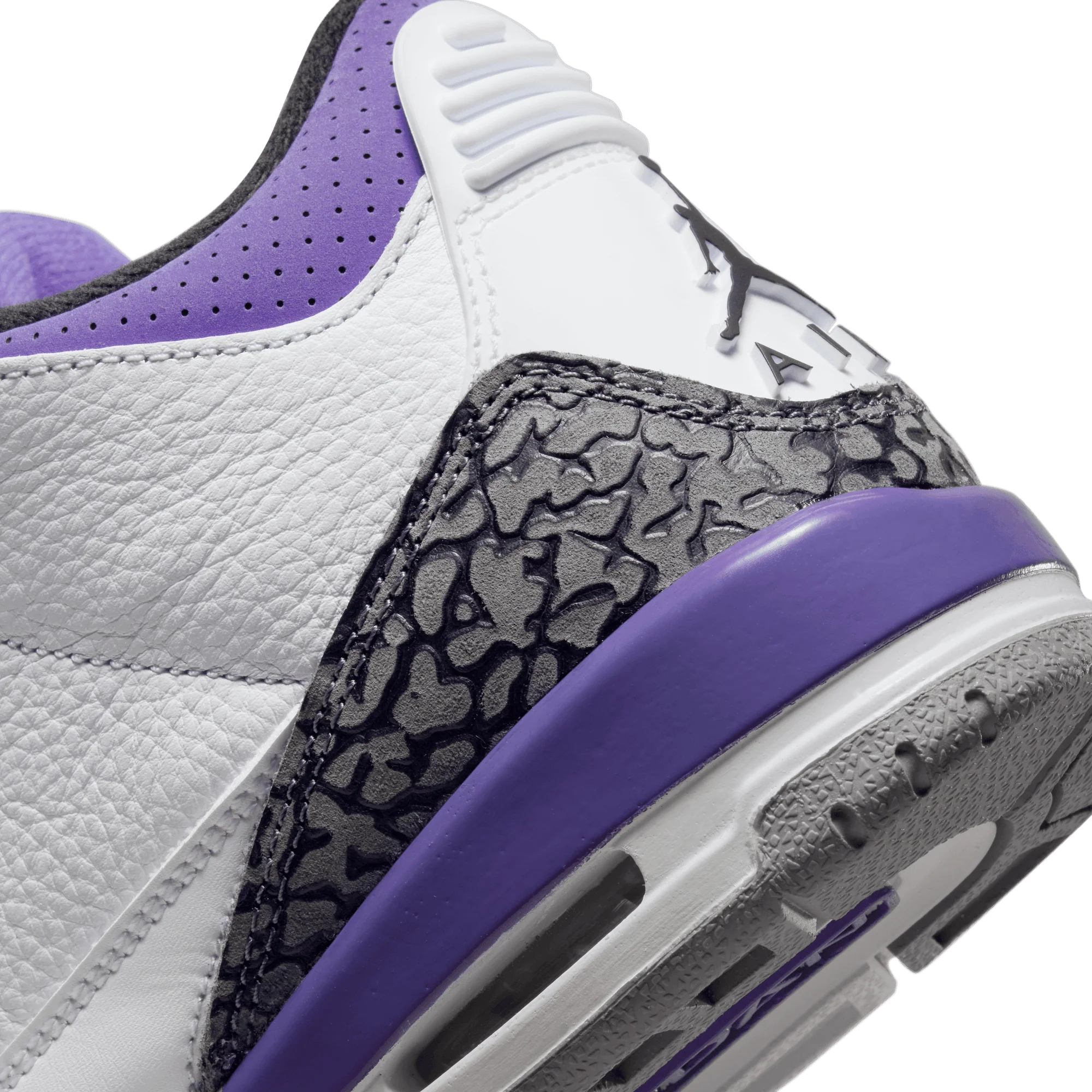 Air Jordan Kids 3 Retro Shoes - Image 4