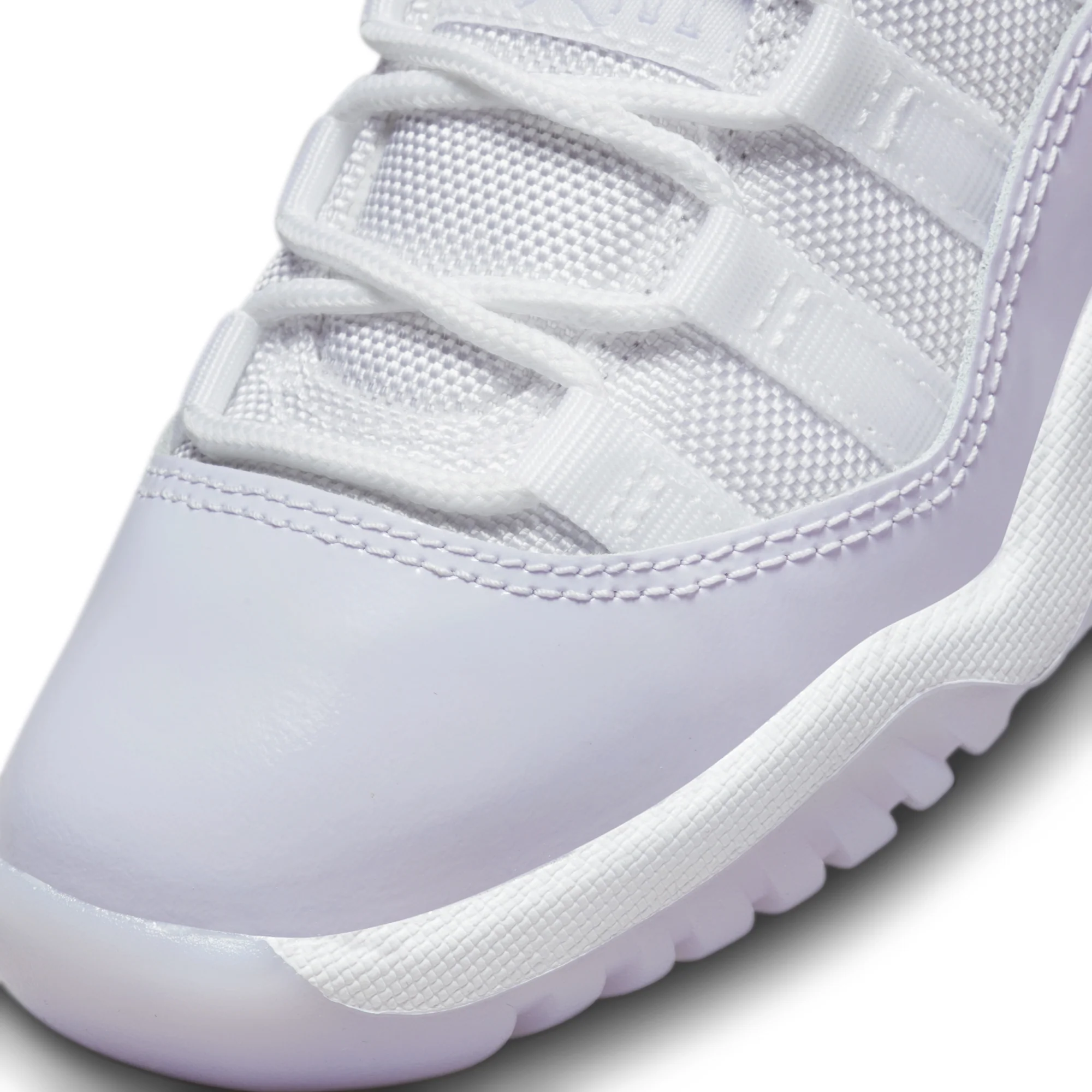 Air Jordan Little Kids 11 Retro Low Shoes Pure Violet - Image 4