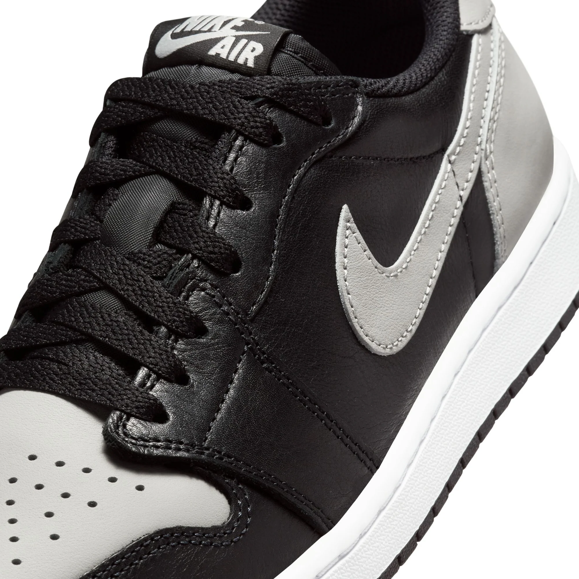 Air Jordan Mens 1 Low OG Shoes - Image 4