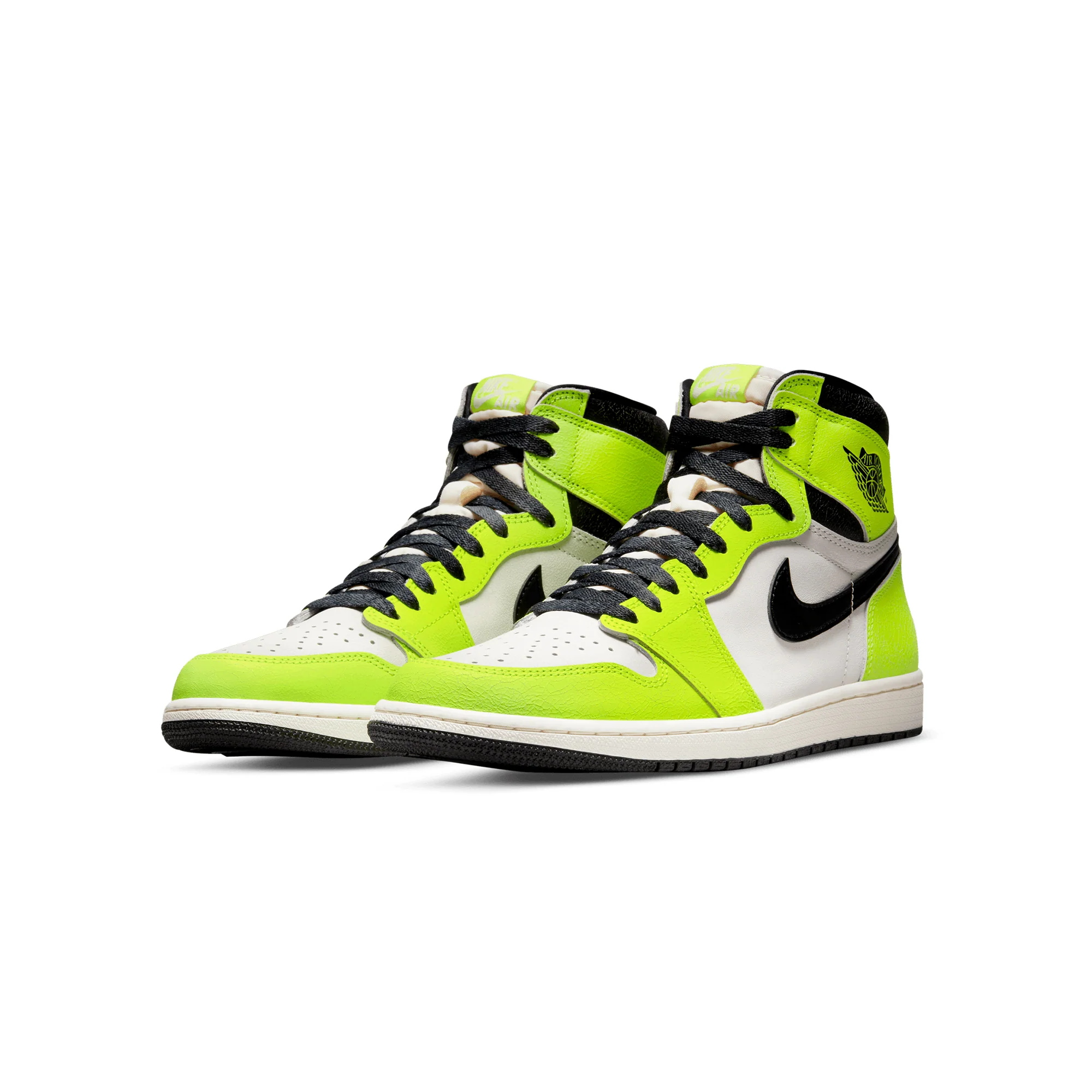 Air Jordan Mens 1 Retro High OG Shoes - Image 3