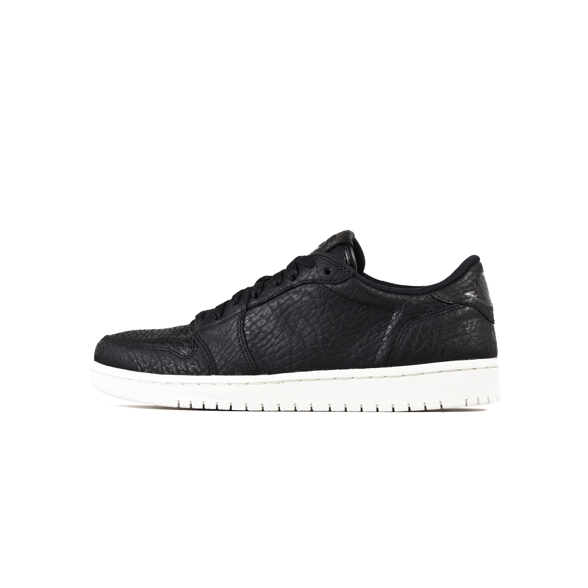 Air Jordan Mens 1 Retro Low "Swooshless" Shoes