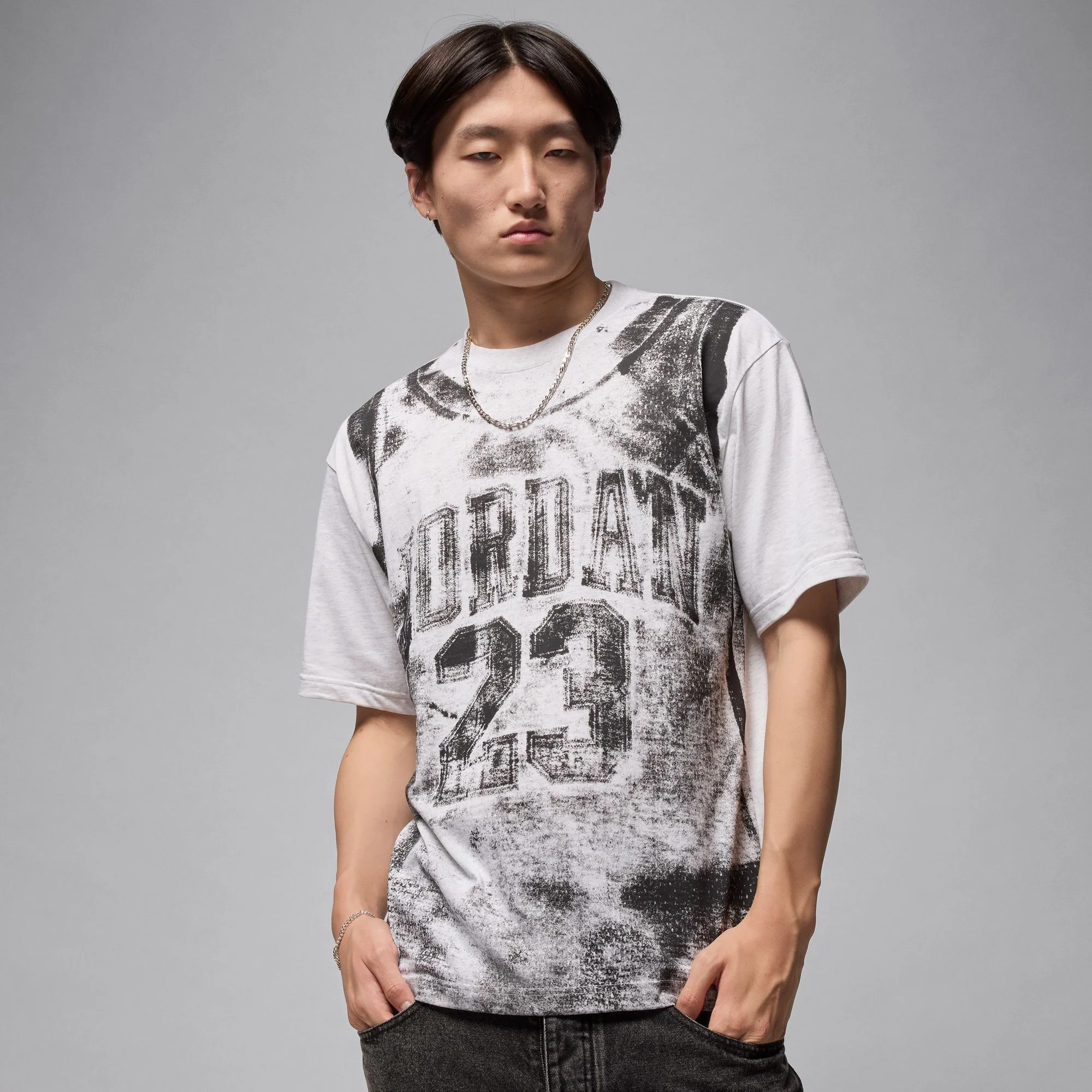 Air Jordan Mens Brooklyn Collegiate Graphic Tee - Image 2