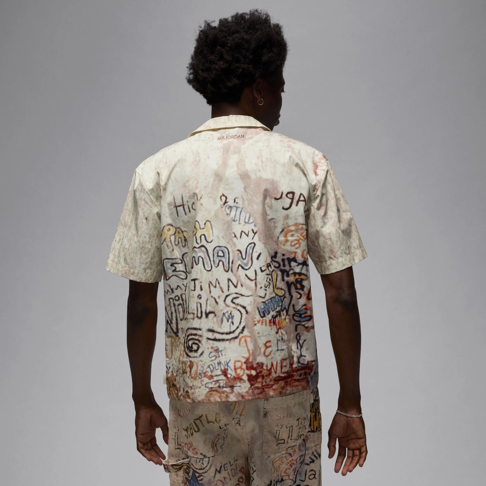 Air Jordan Mens Camp Shirt - Image 3