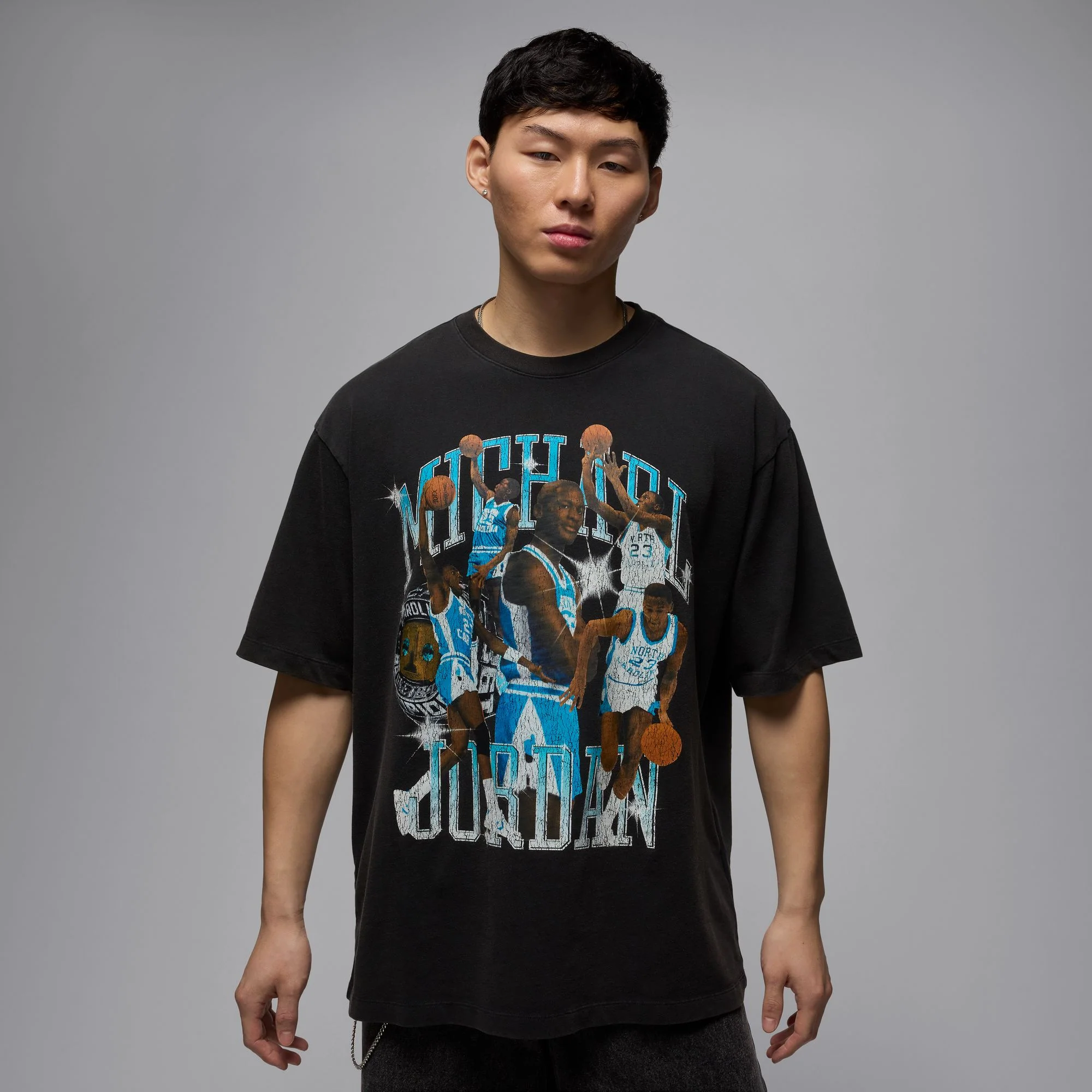 Air Jordan Mens Graphic Tee - Image 2