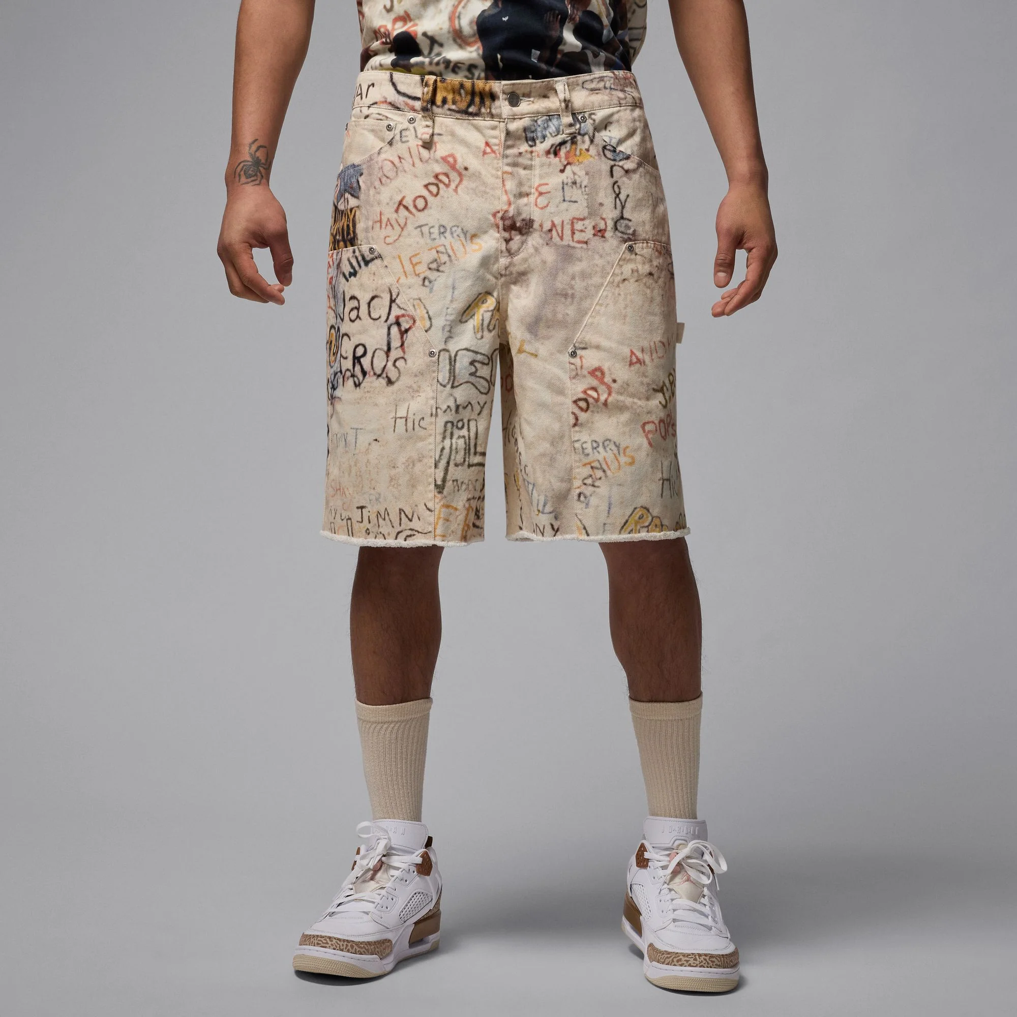Air Jordan Mens Printed Shorts - Image 2