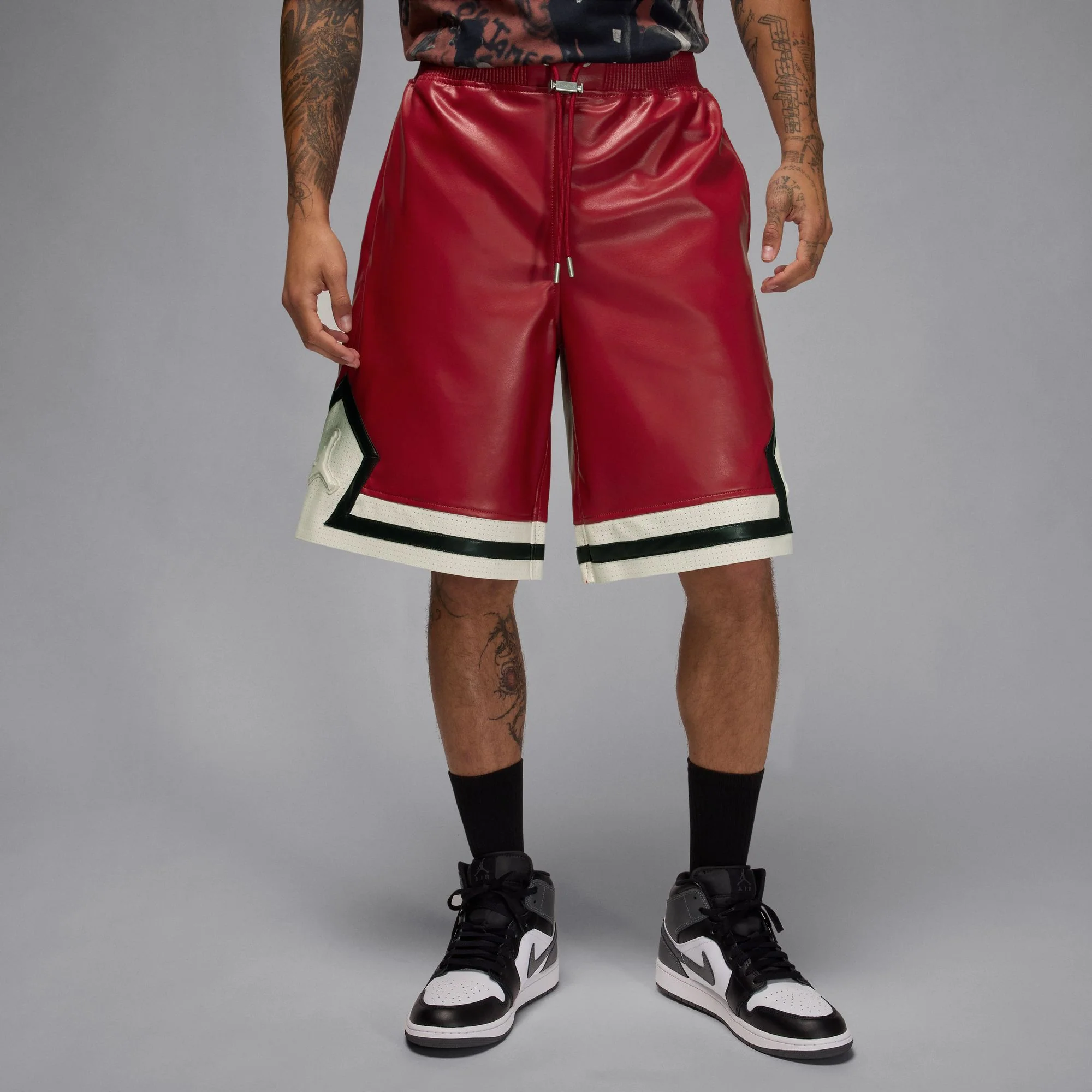 Air Jordan Mens Vegan Leather Diamond Shorts - Image 2