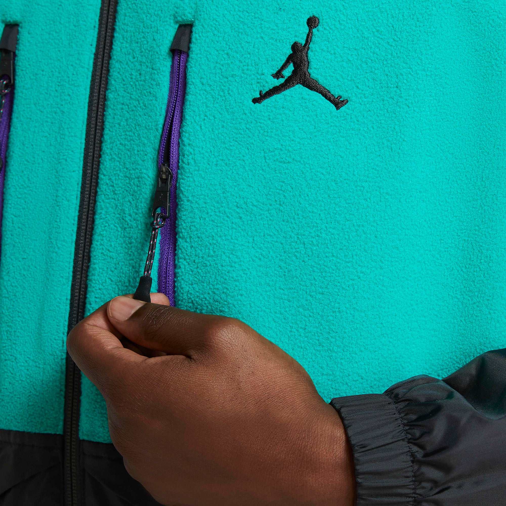Air Jordan Men Winter Utility Jacket - Image 5