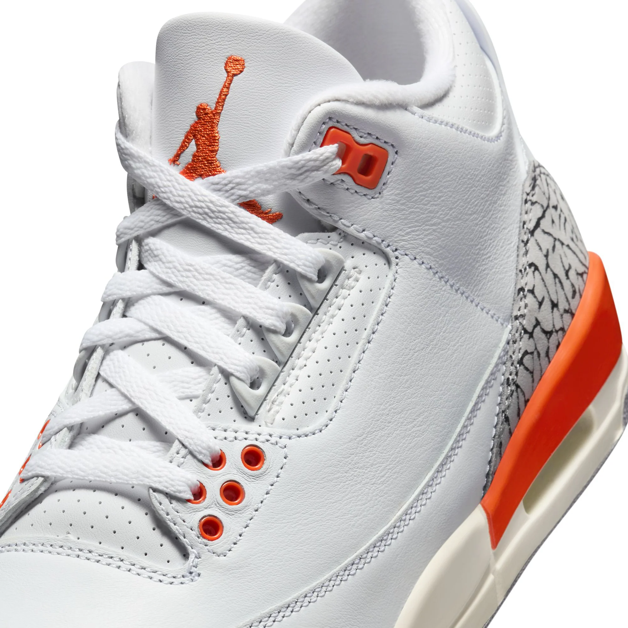 Air Jordan Womens 3 Retro Shoes - Image 4
