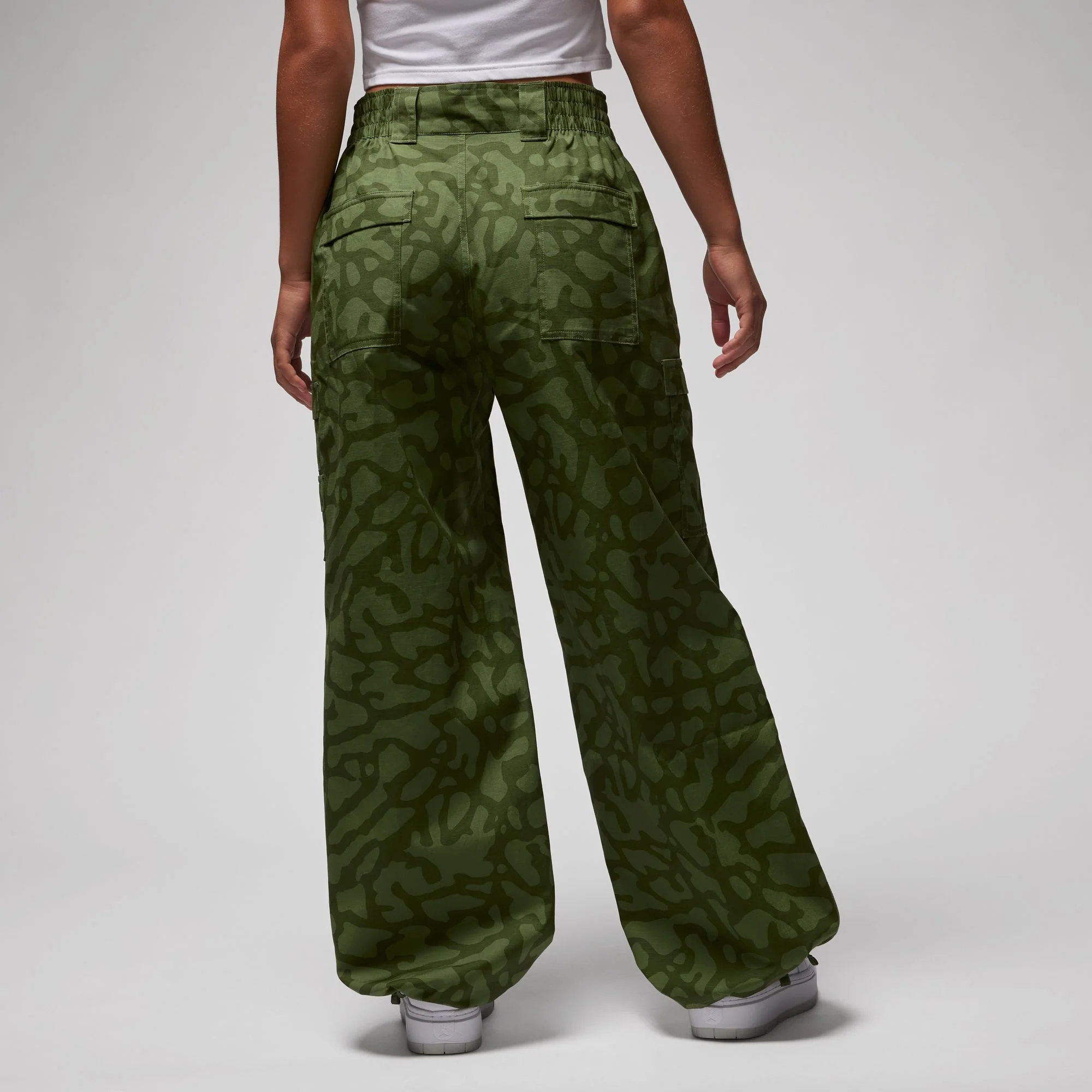 Air Jordan Womens Chicago Pants - Image 3