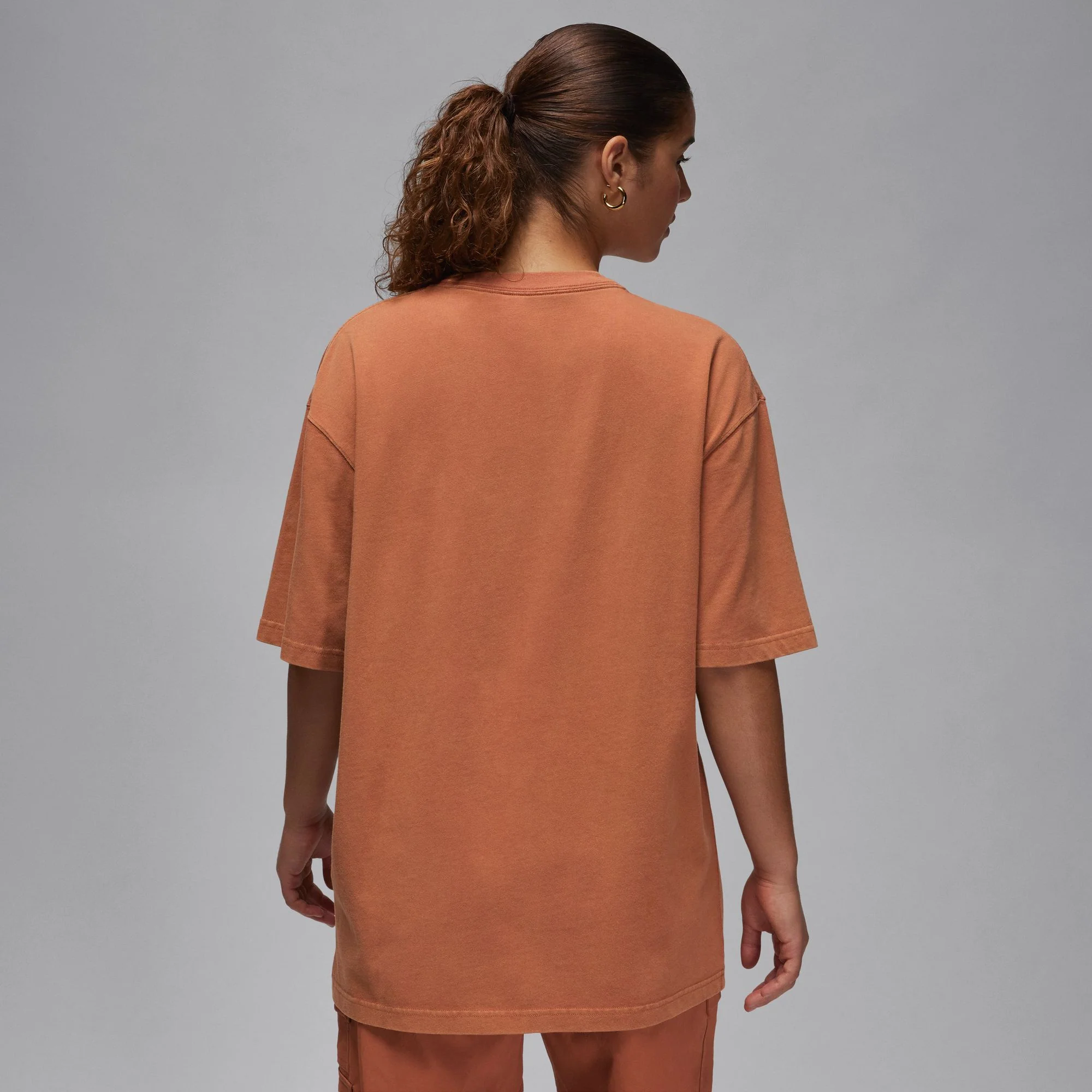Air Jordan Womens Oversized Graphic SS Tee - Image 3