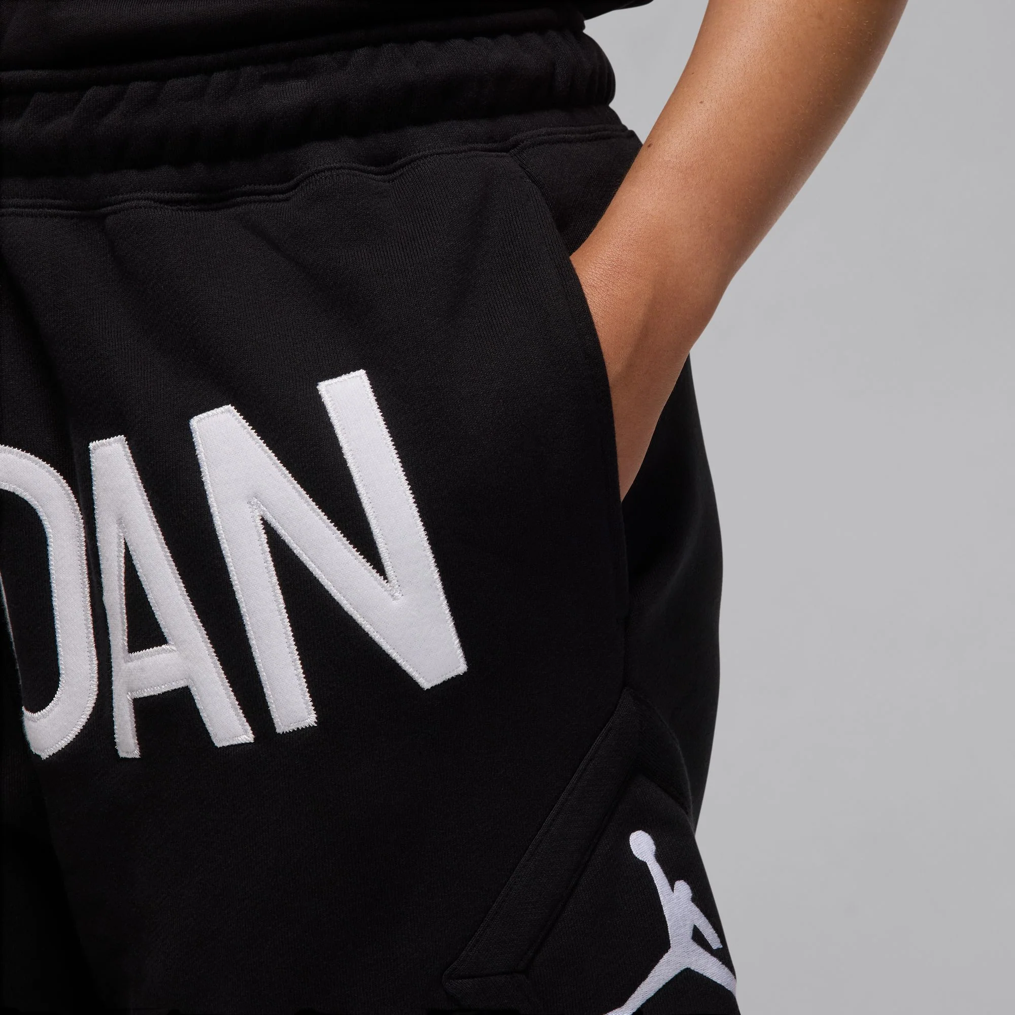 Air Jordan x Nina Chanel Abney Fleece Shorts - Image 3