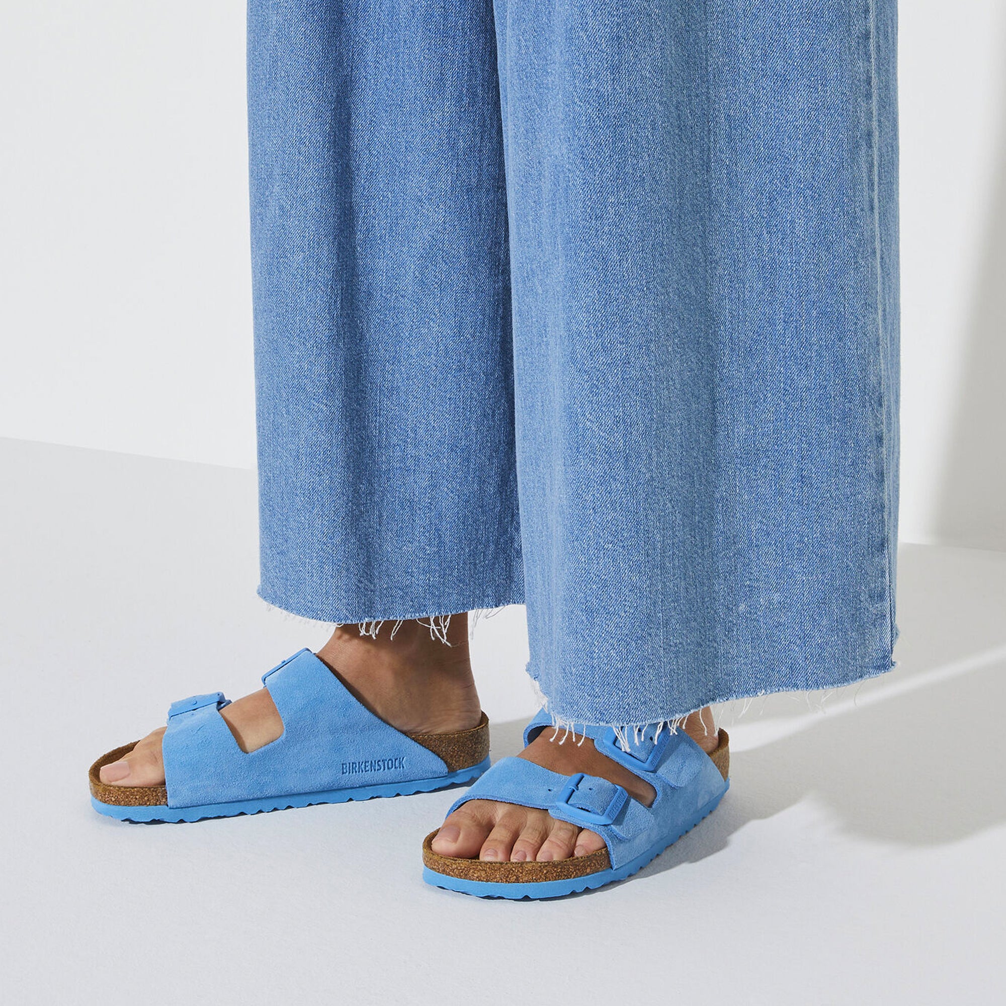 Birkenstock Womens Arizona Soft Footbed Sandals - Image 4