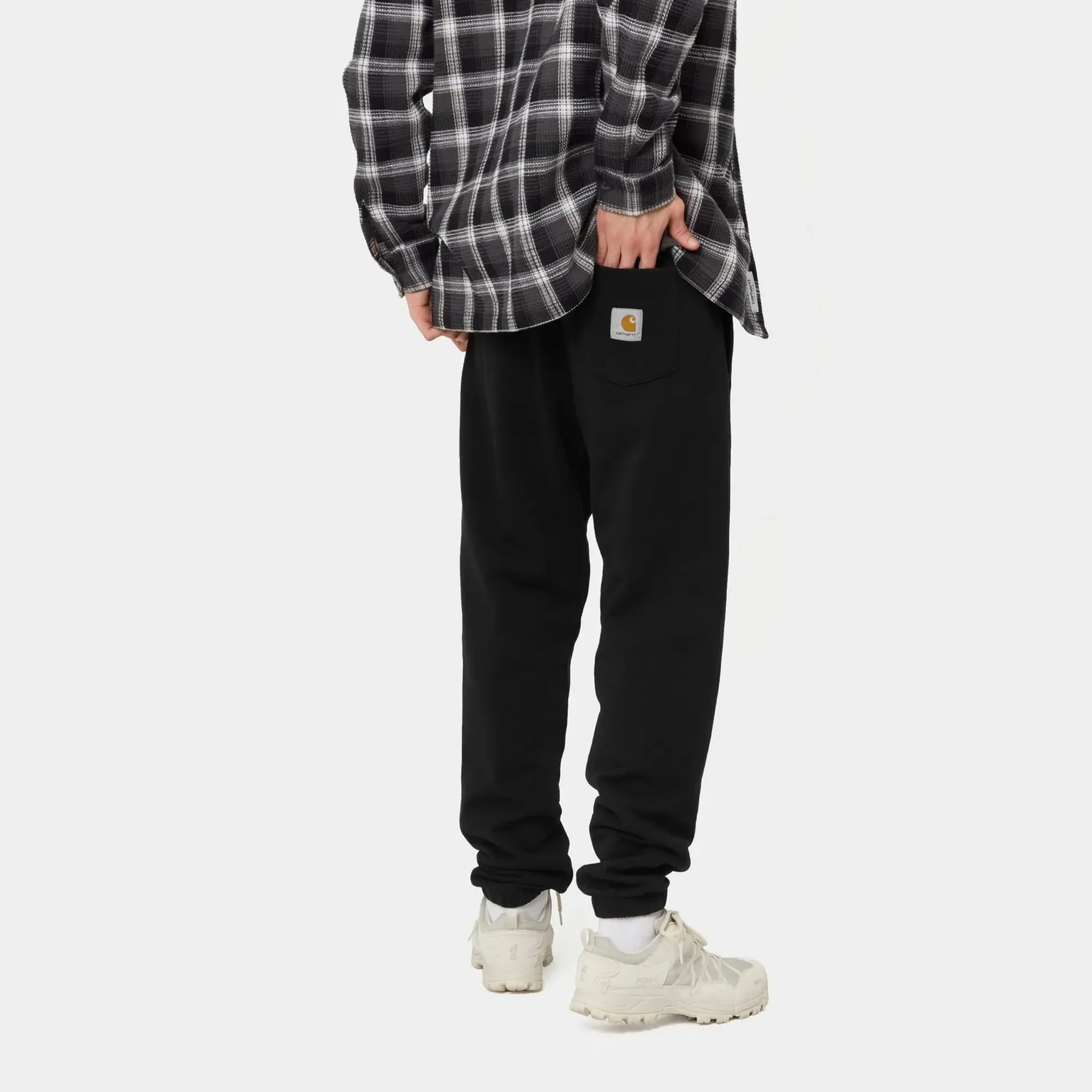 Carhartt WIP Mens Pocket Sweatpants Black - Image 4