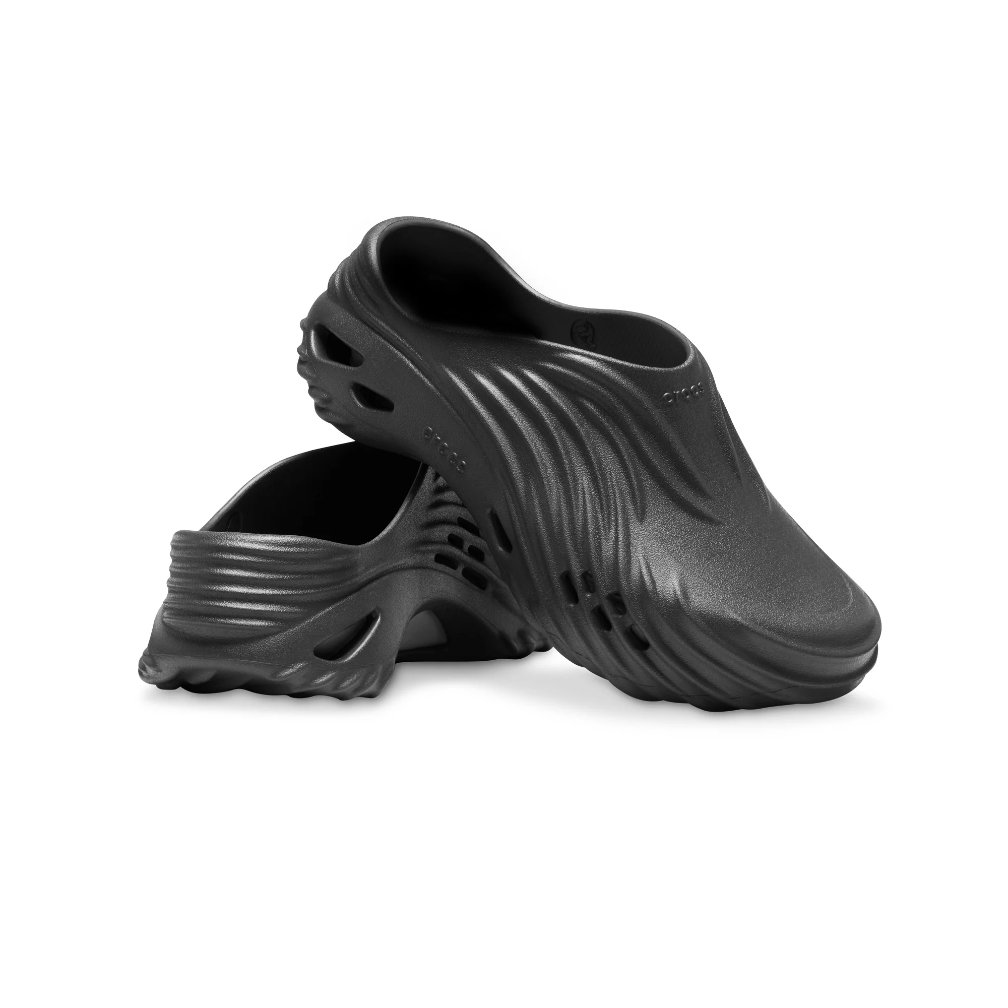 Crocs Mens Echo Wave Sandals - Image 3