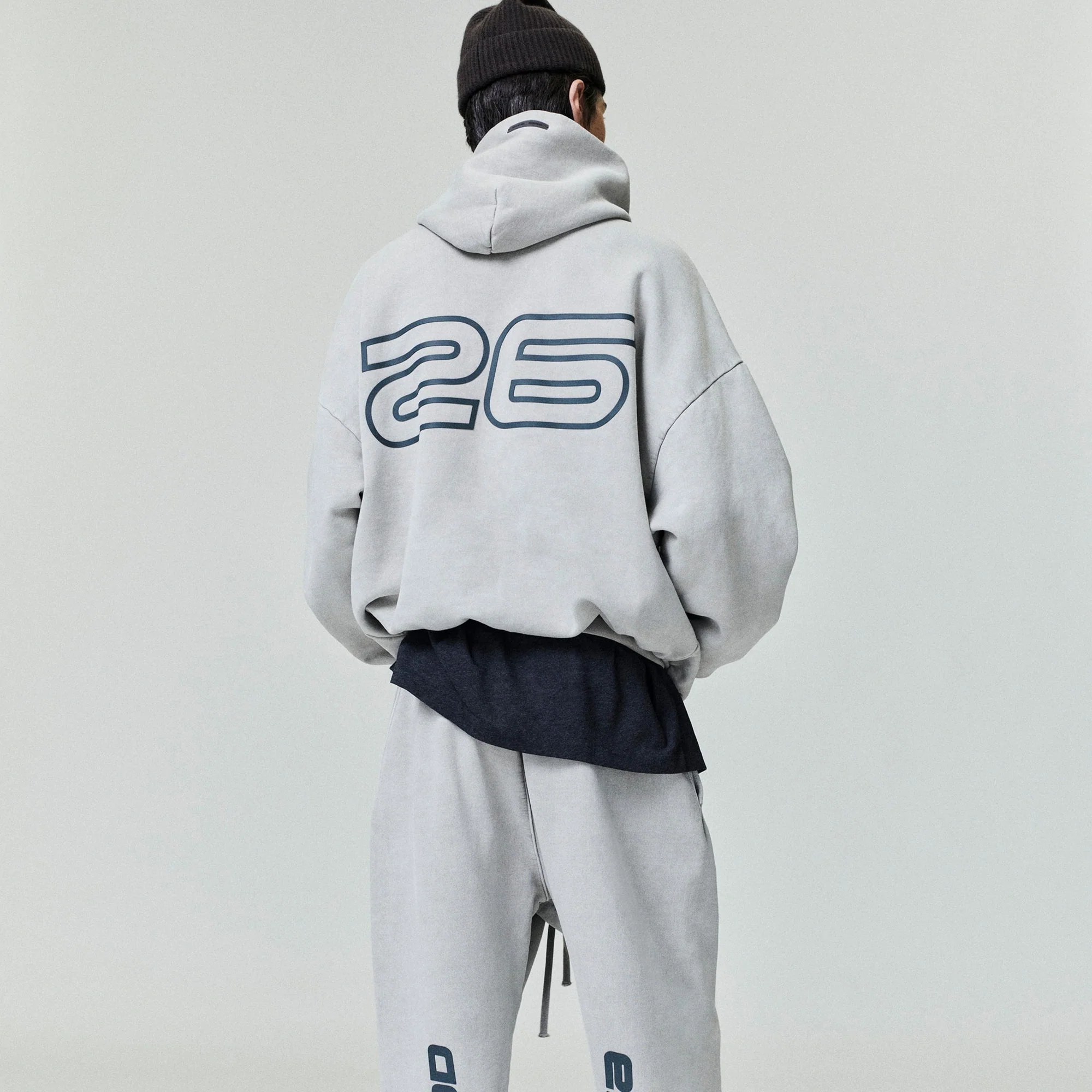 Fear of God ESSENTIALS Mens Heavy Fleece 90's Hoodie - Image 3