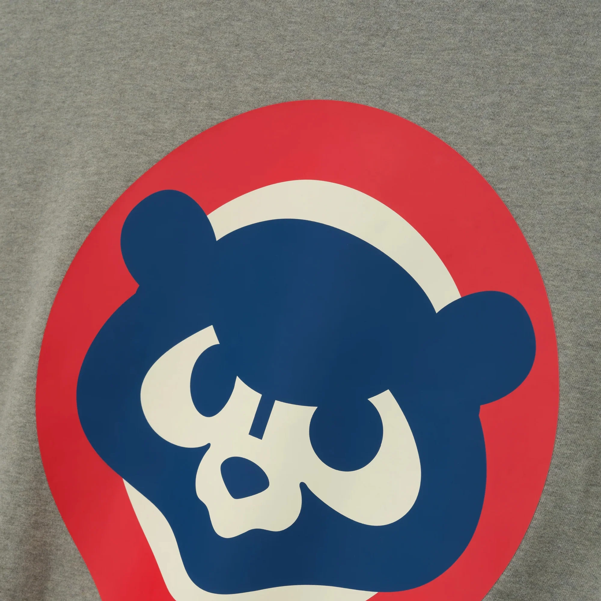 Fear of God ESSENTIALS x MLB Mens Cubs Sport Fit Crewneck - Image 4