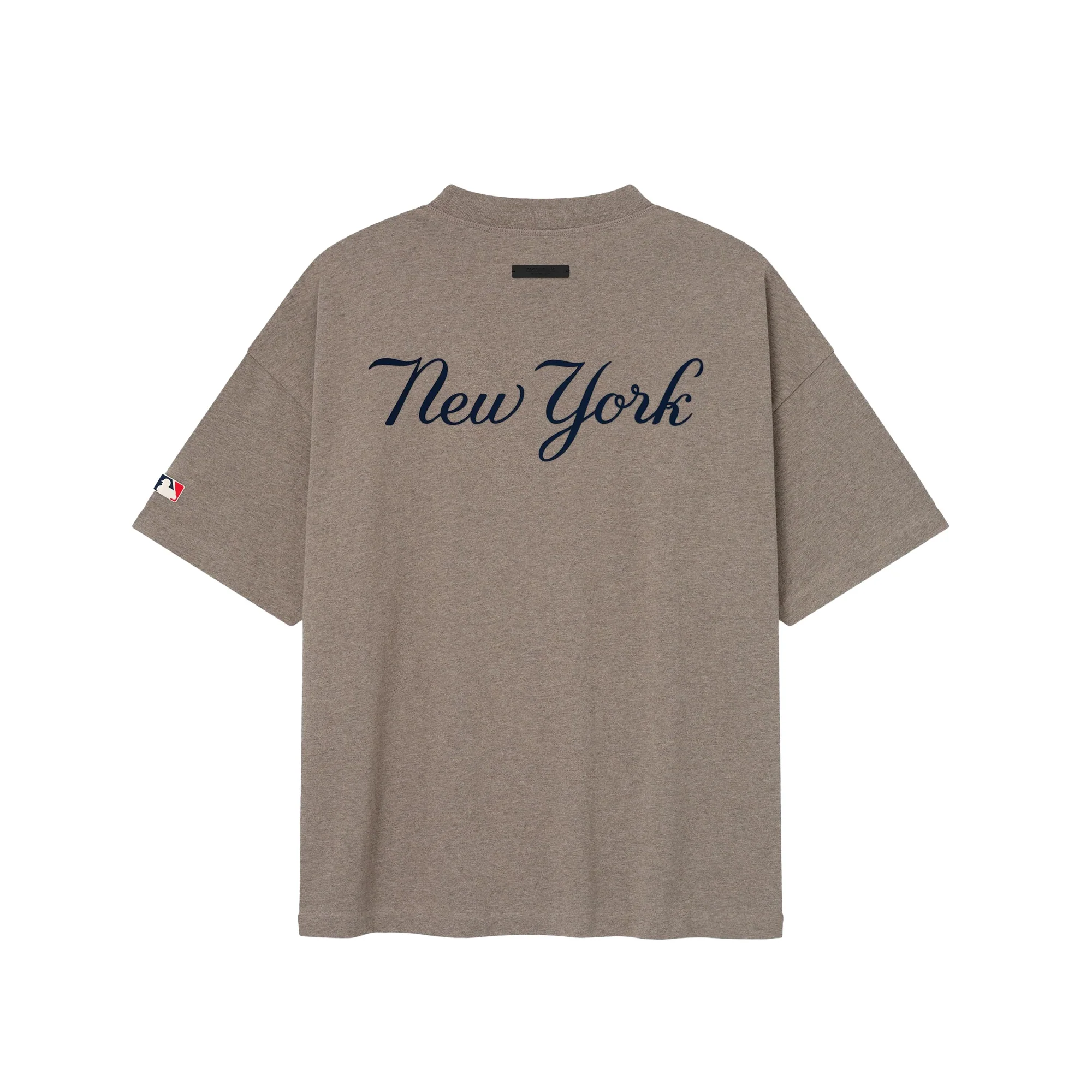 Fear of God ESSENTIALS x MLB Mens Yankees 90's Fit Tee - Image 2