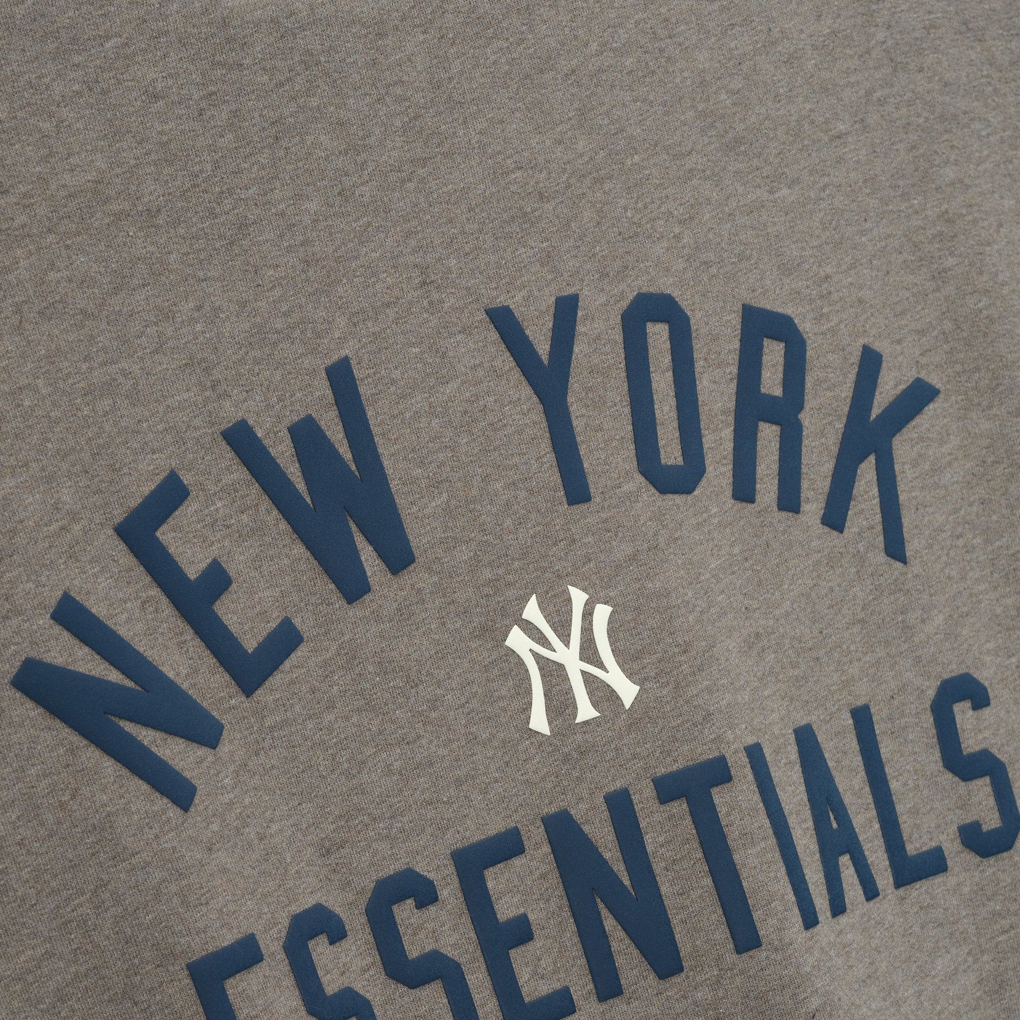 Fear of God ESSENTIALS x MLB Mens Yankees Sport Fit Crewneck - Image 3