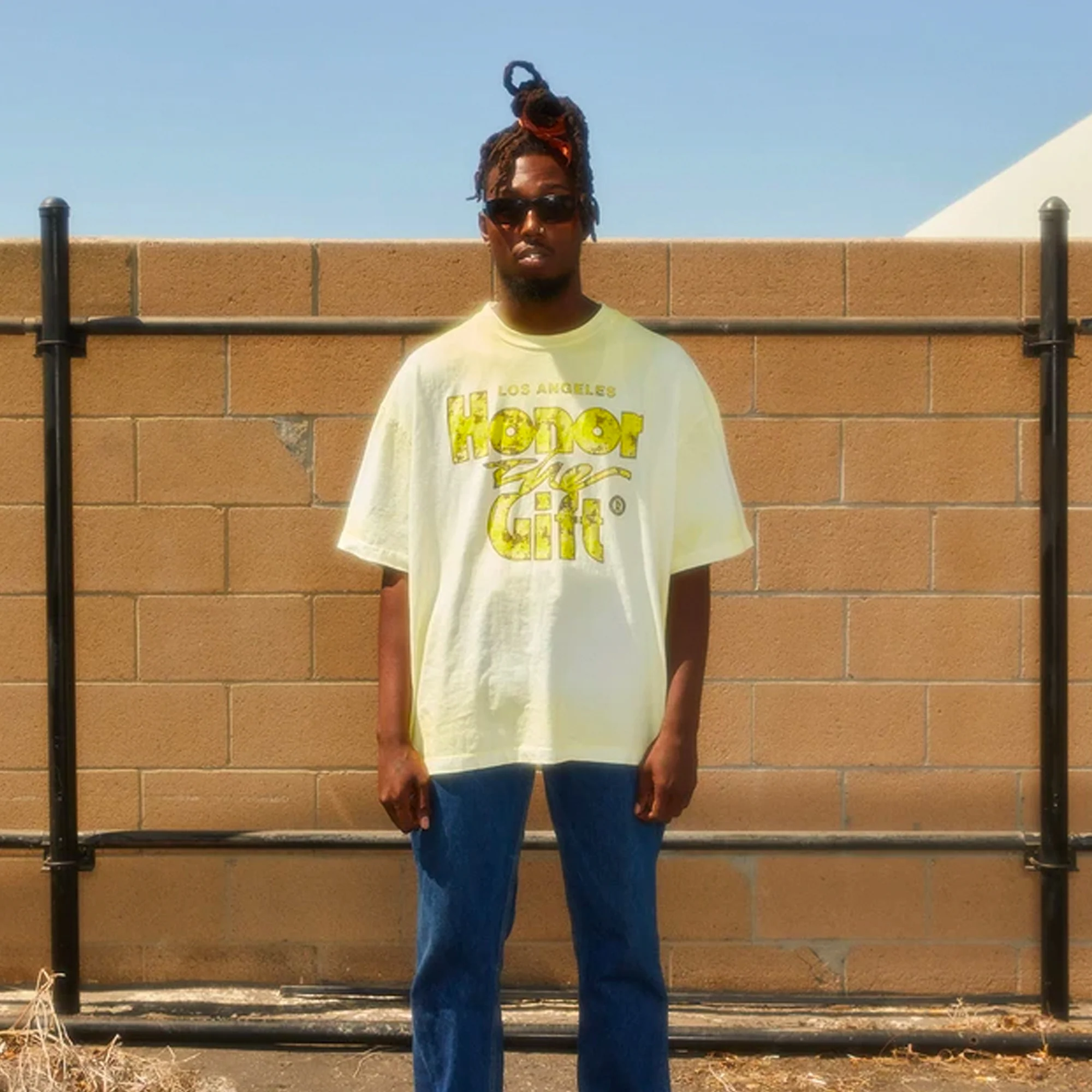 Honor The Gift Mens Summer Retro Tee 'Electric White' - Image 3