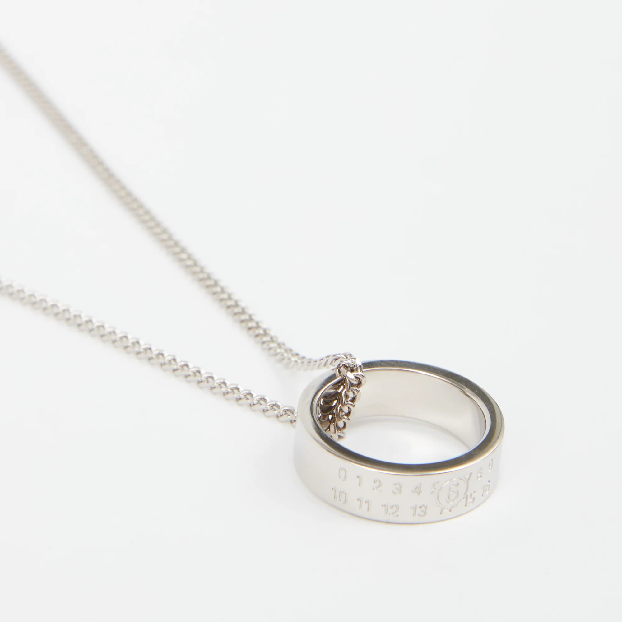 MM6 Maison Margiela Minimal Signature Pendant Ring Necklace - Image 2