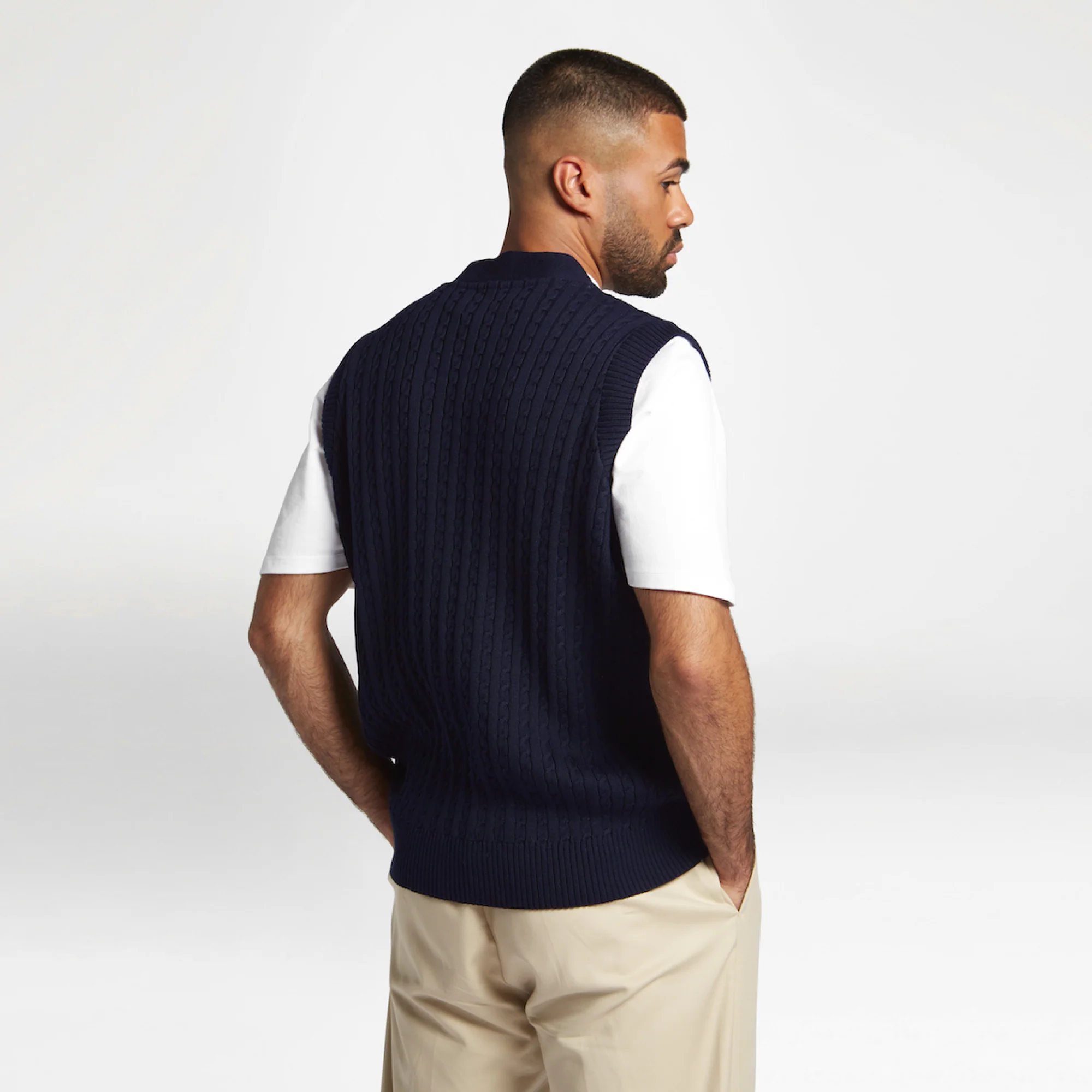 Manors Mens Cable Knit Vest - Image 3