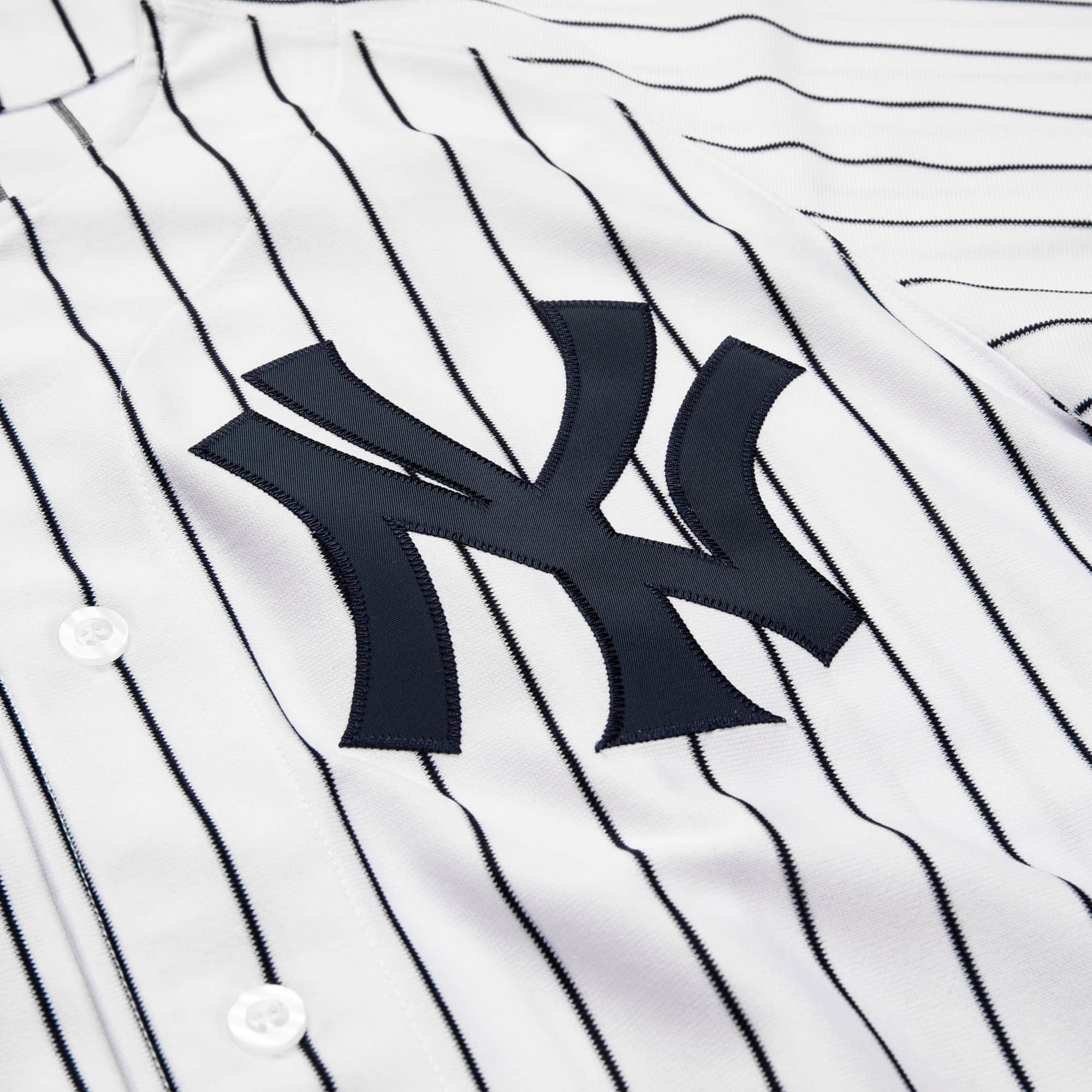 Mitchell & Ness Mens NY Yankees Derek Jeter Authentic Jersey - Image 3