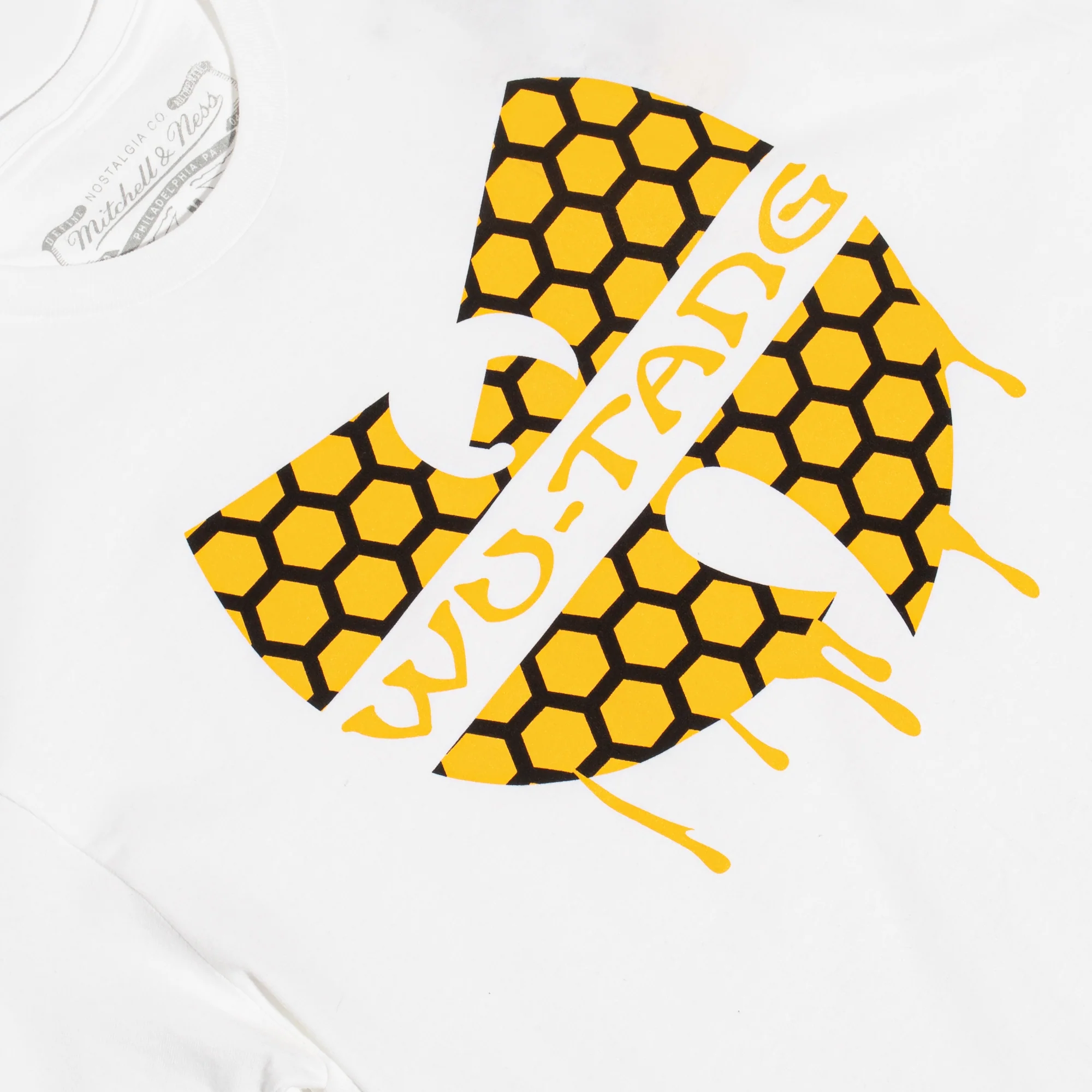 Mitchell & Ness x Extra Butter x Hulu Mens Wu Tang Honeycomb Tee 'White' - Image 2