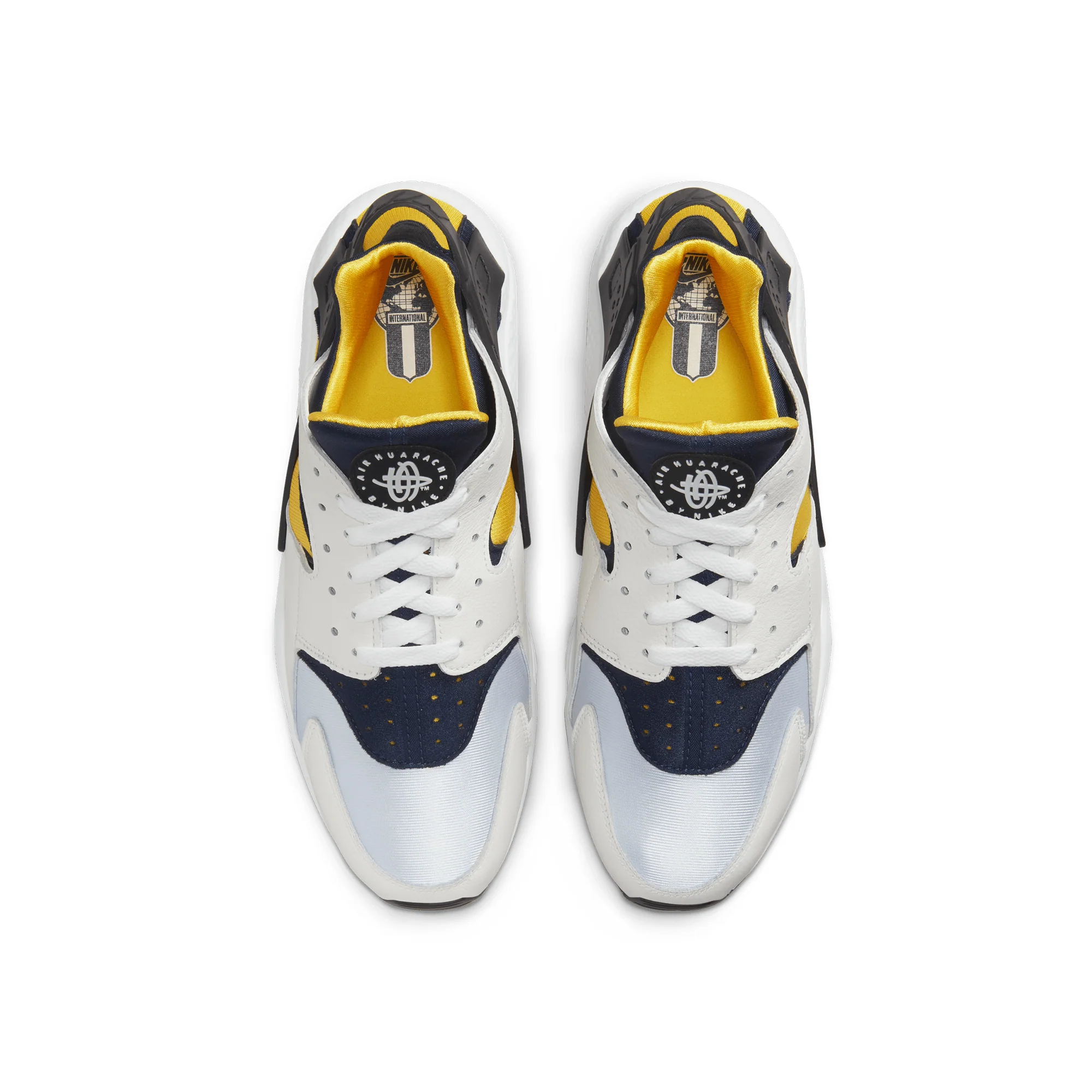 Nike Air Huarache Shoes - Image 4