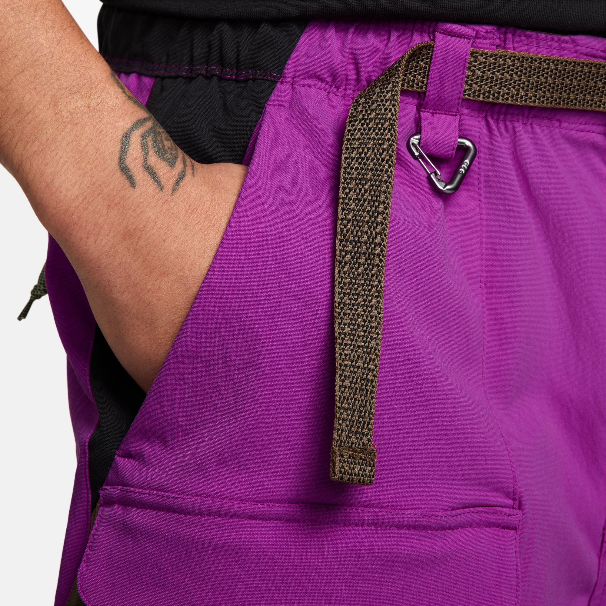 Nike ACG Mens "Smith Summit" Cargo Shorts - Image 4