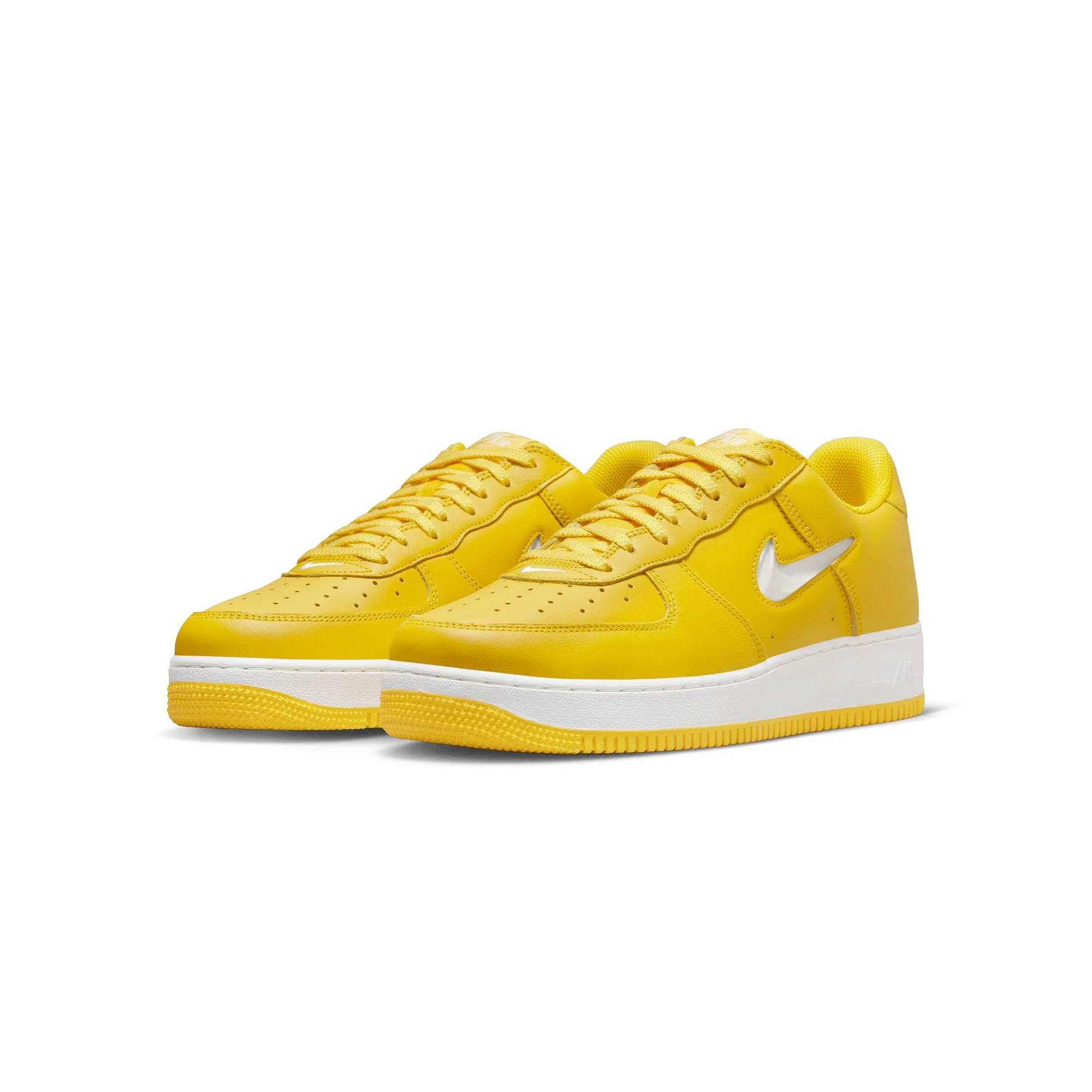 Nike Mens Air Force 1 Low Retro Shoes - Image 2