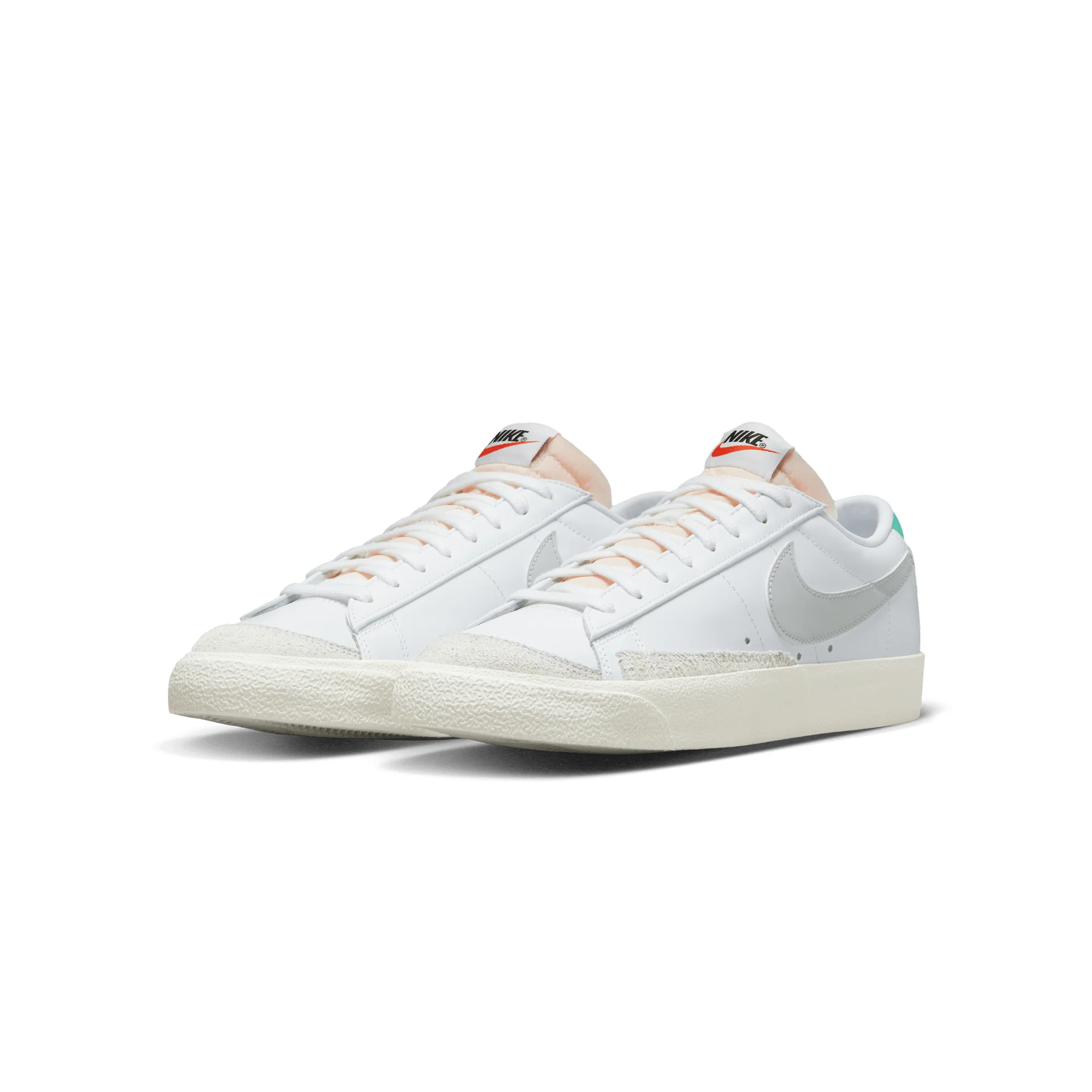 Nike Mens Blazer Low '77 Vintage Shoes - Image 2