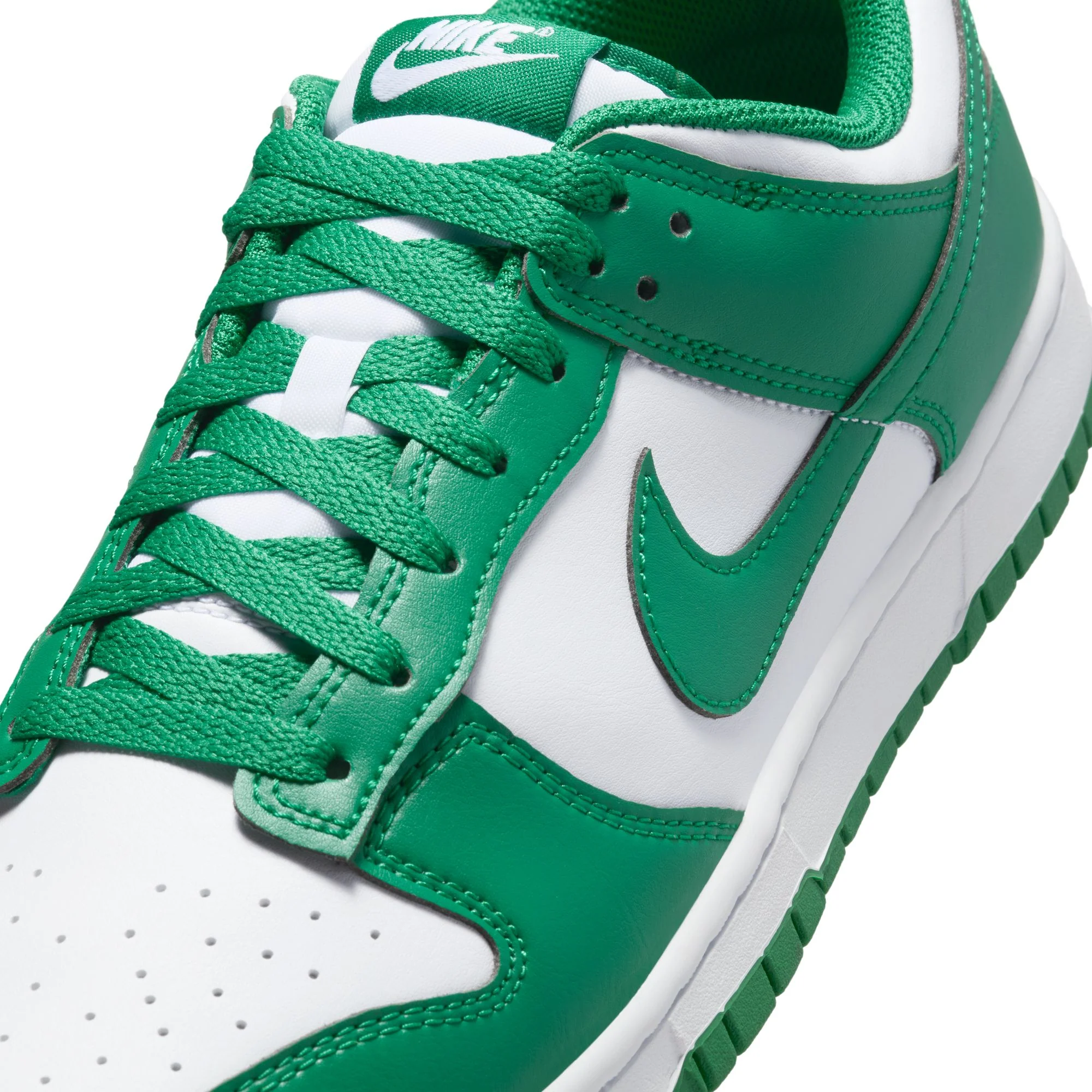Nike Mens Dunk Low Retro Shoes - Image 4