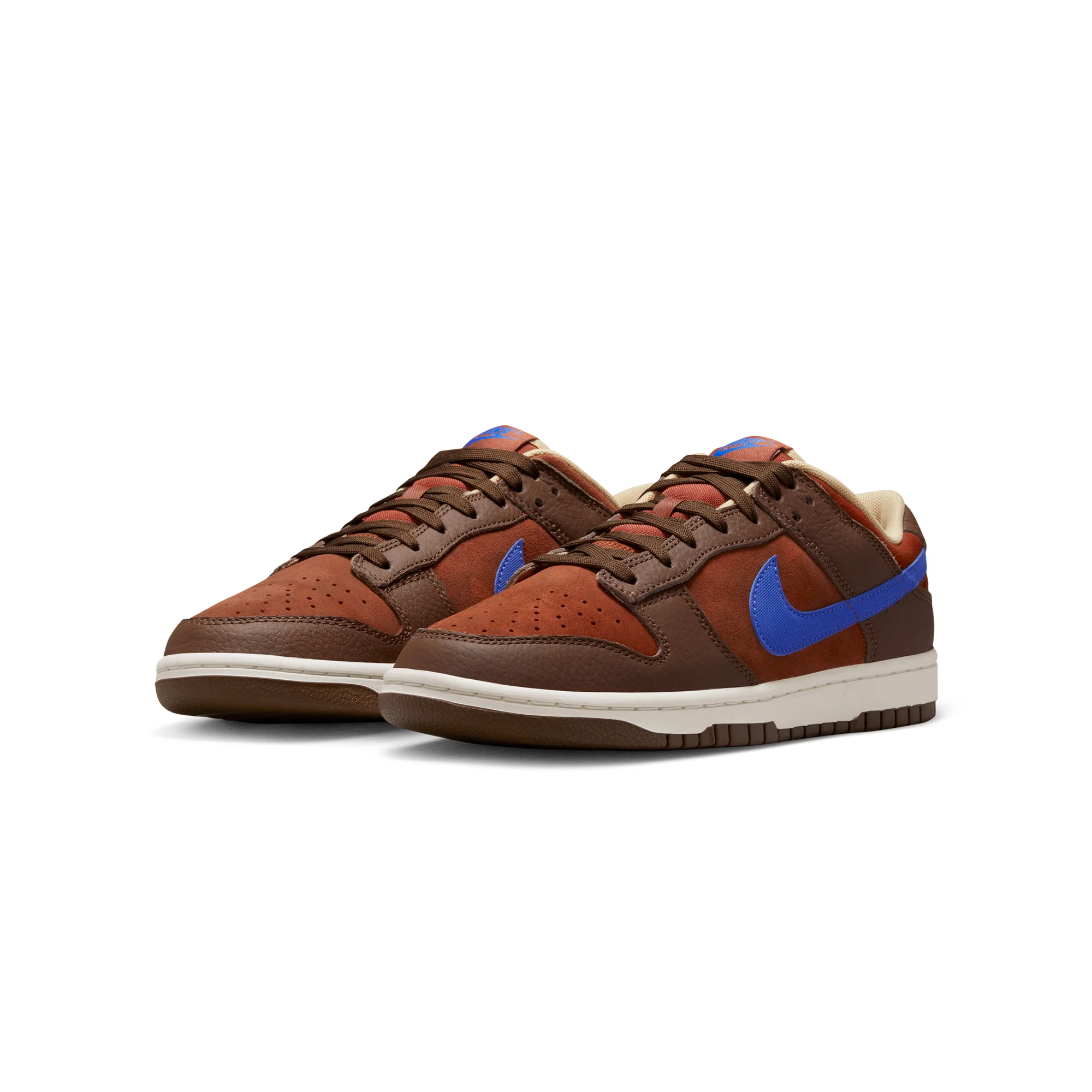 Nike Mens Dunk Low Retro Premium Shoes - Image 2