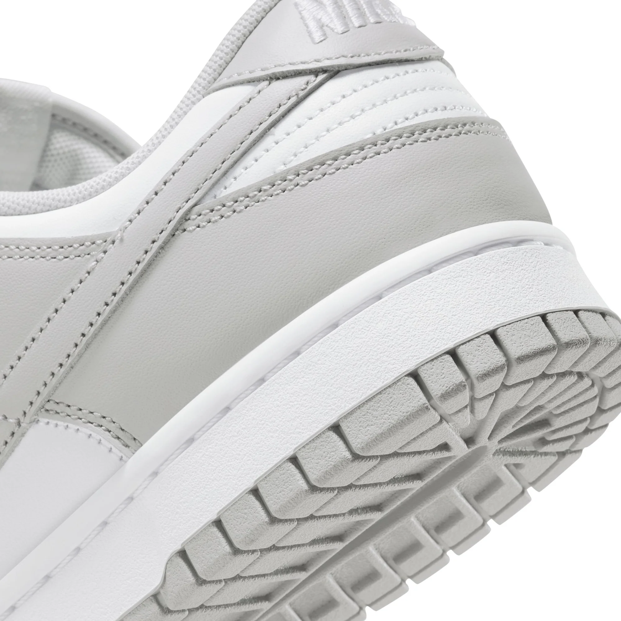 Nike Mens Dunk Low Retro Shoes - Image 4