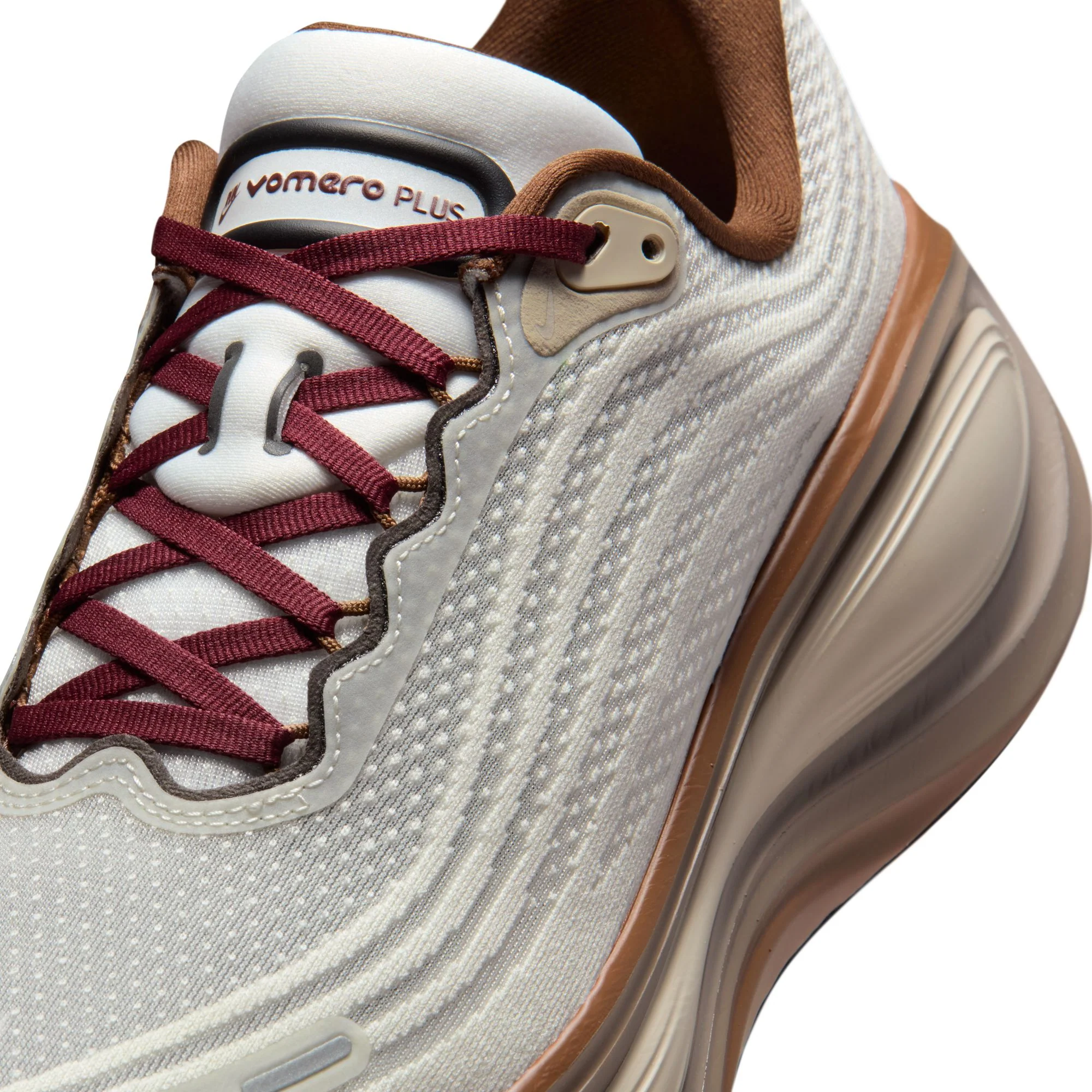 Nike Mens Vomero Plus QS Shoes - Image 4