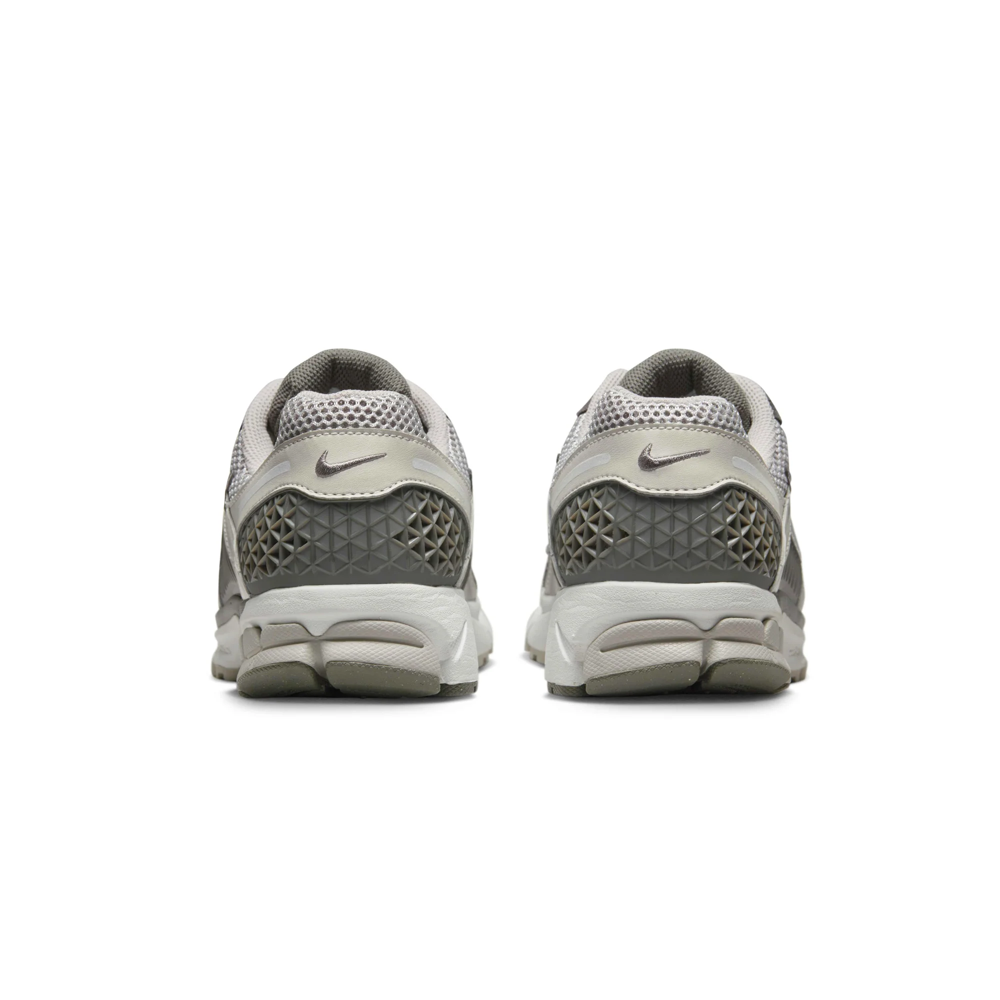 Nike Mens Zoom Vomero 5 PRM Shoes - Image 3