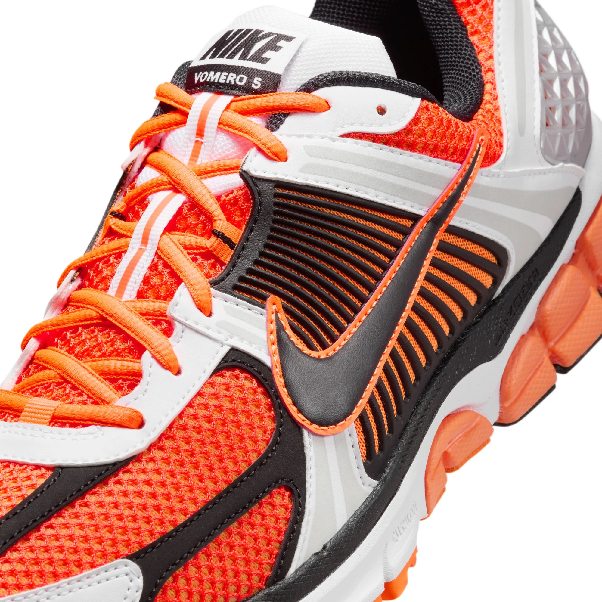 Nike Mens Zoom Vomero 5 Shoes - Image 4