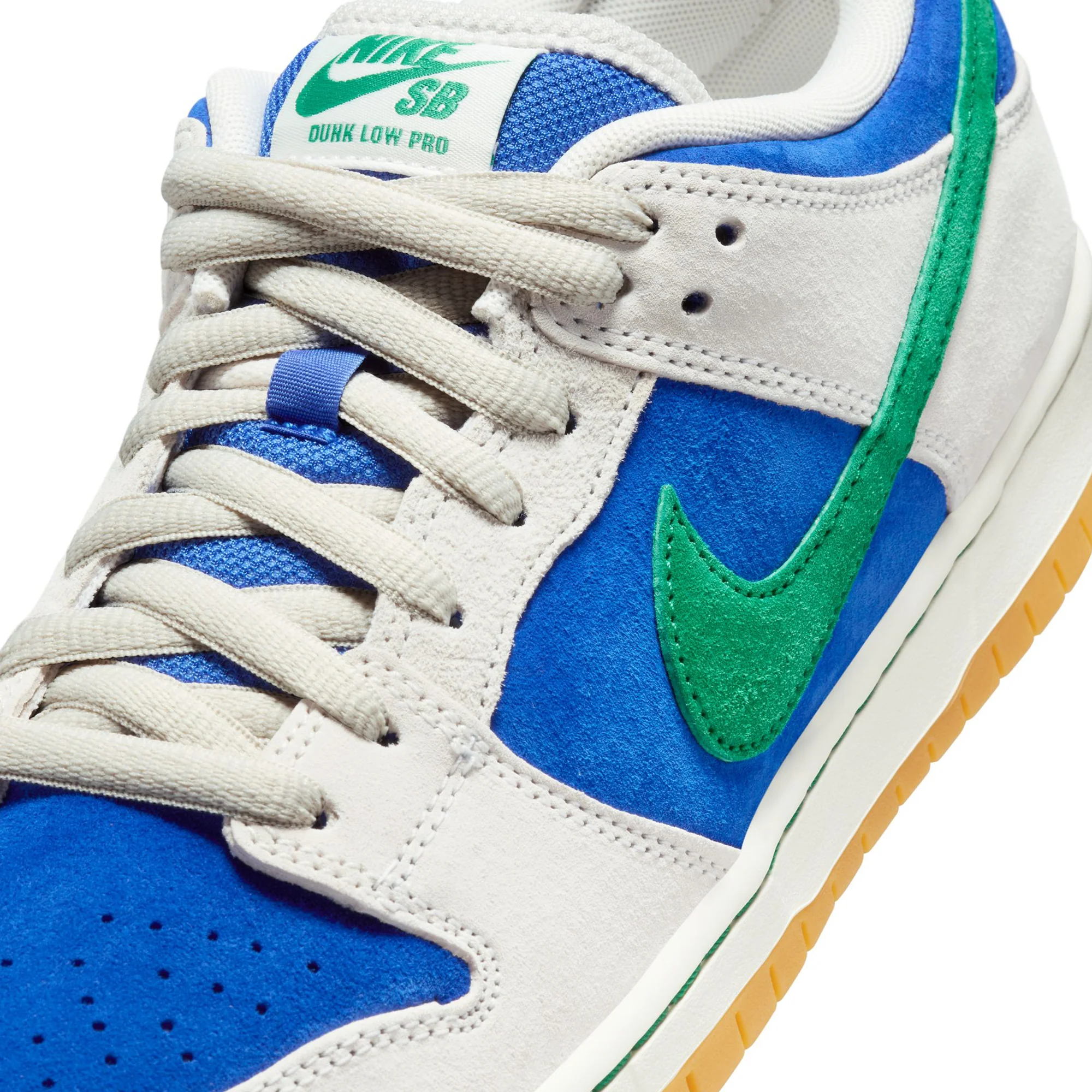 Nike SB Dunk Low Pro Shoes - Image 4