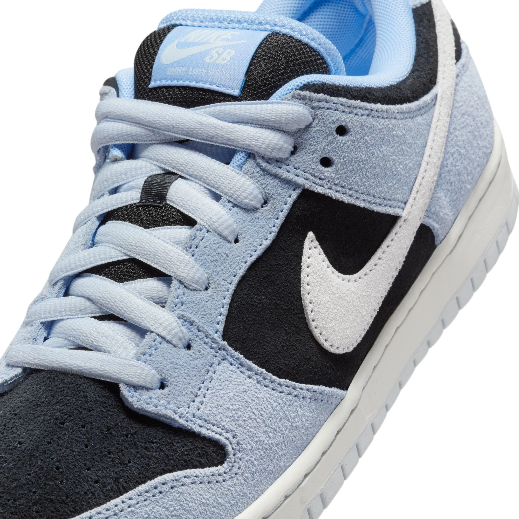 Nike SB Mens Dunk Low Pro "Aluminum" Shoes - Image 4